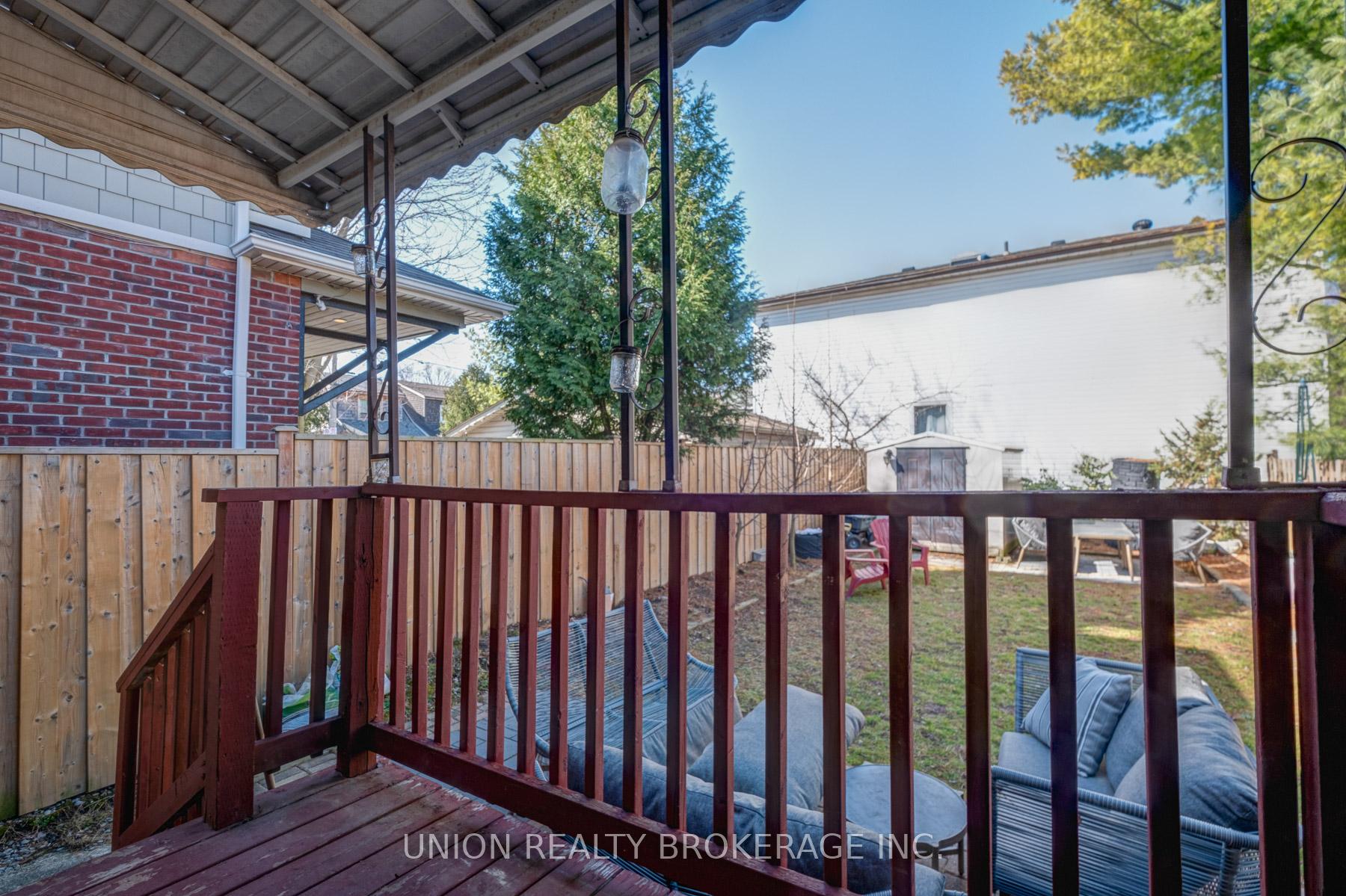 Photo 26 of 158 Chisholm Avenue, Toronto, Woodbine-Lumsden — HOMEH