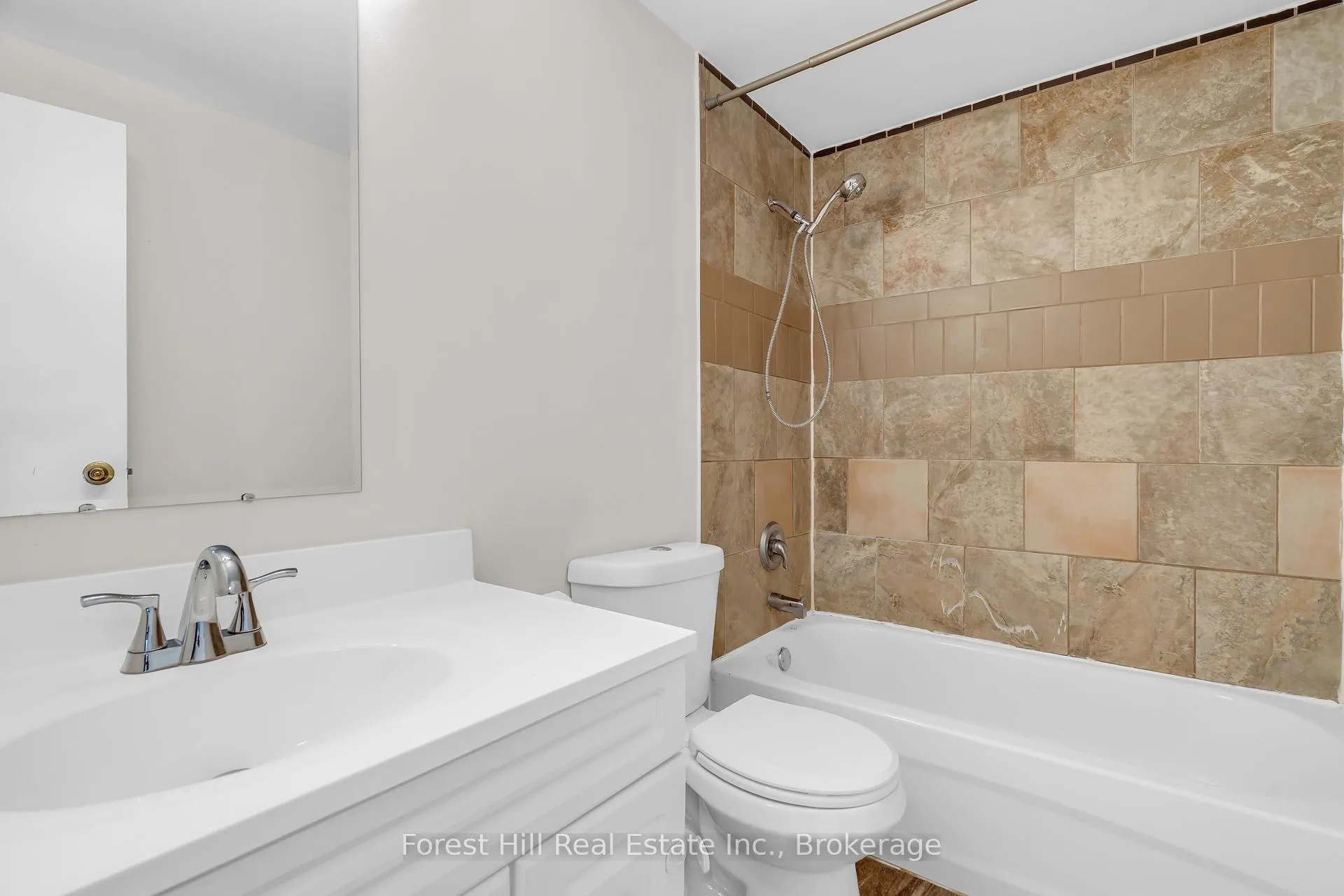 Photo 18 of 15 Homestead Place, Kitchener — HOMEH