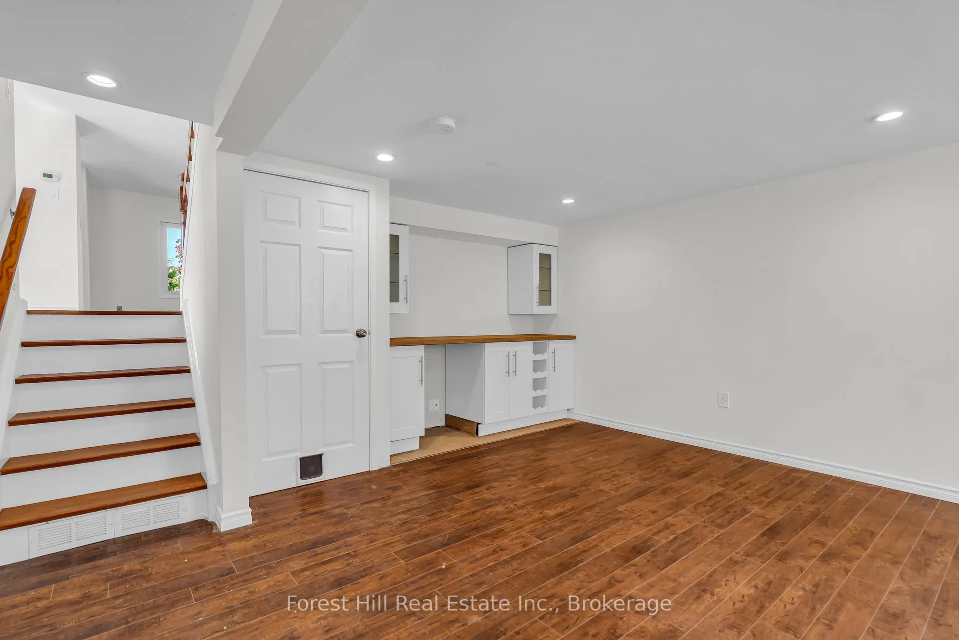 Photo 24 of 15 Homestead Place, Kitchener — HOMEH