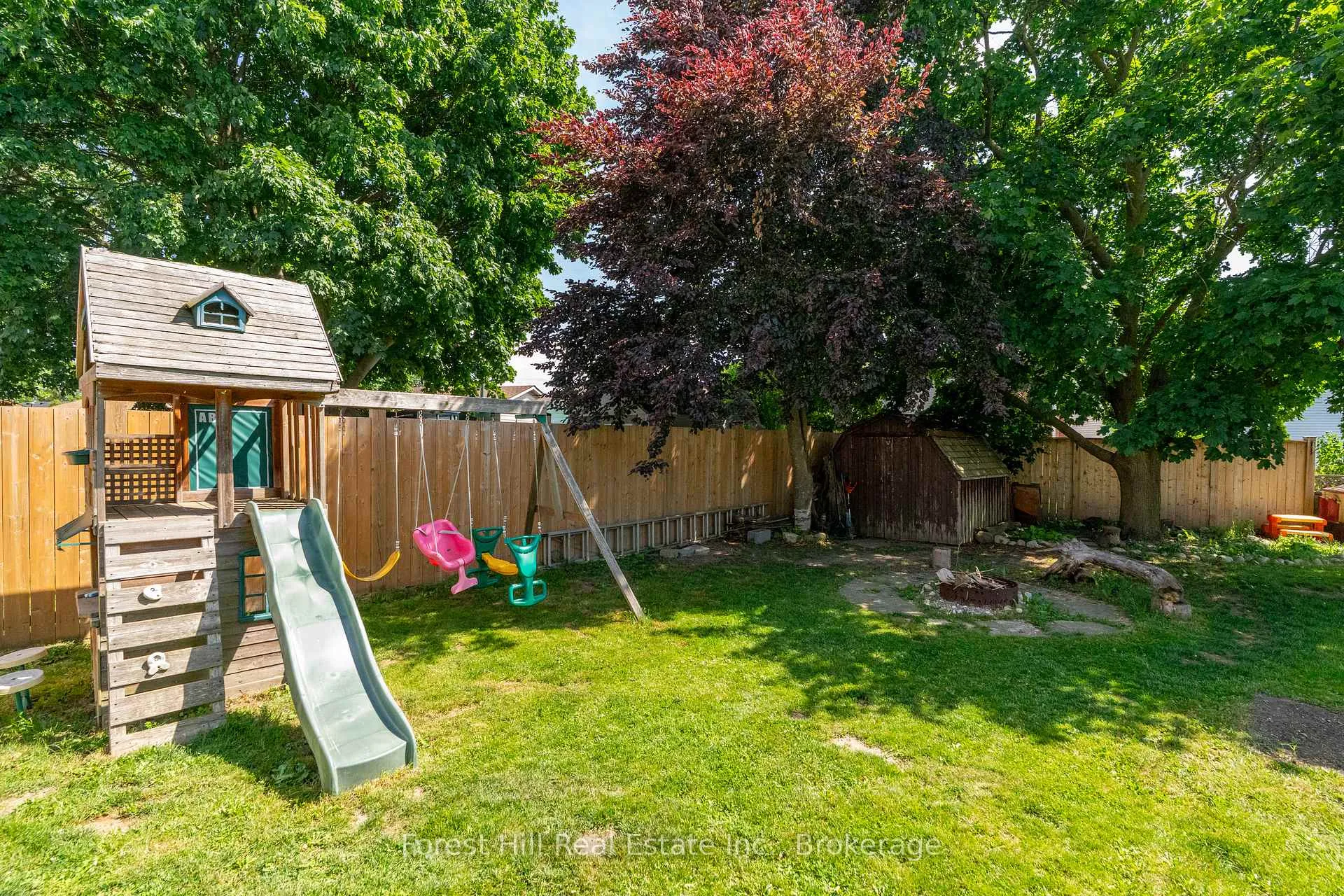 Photo 33 of 15 Homestead Place, Kitchener — HOMEH