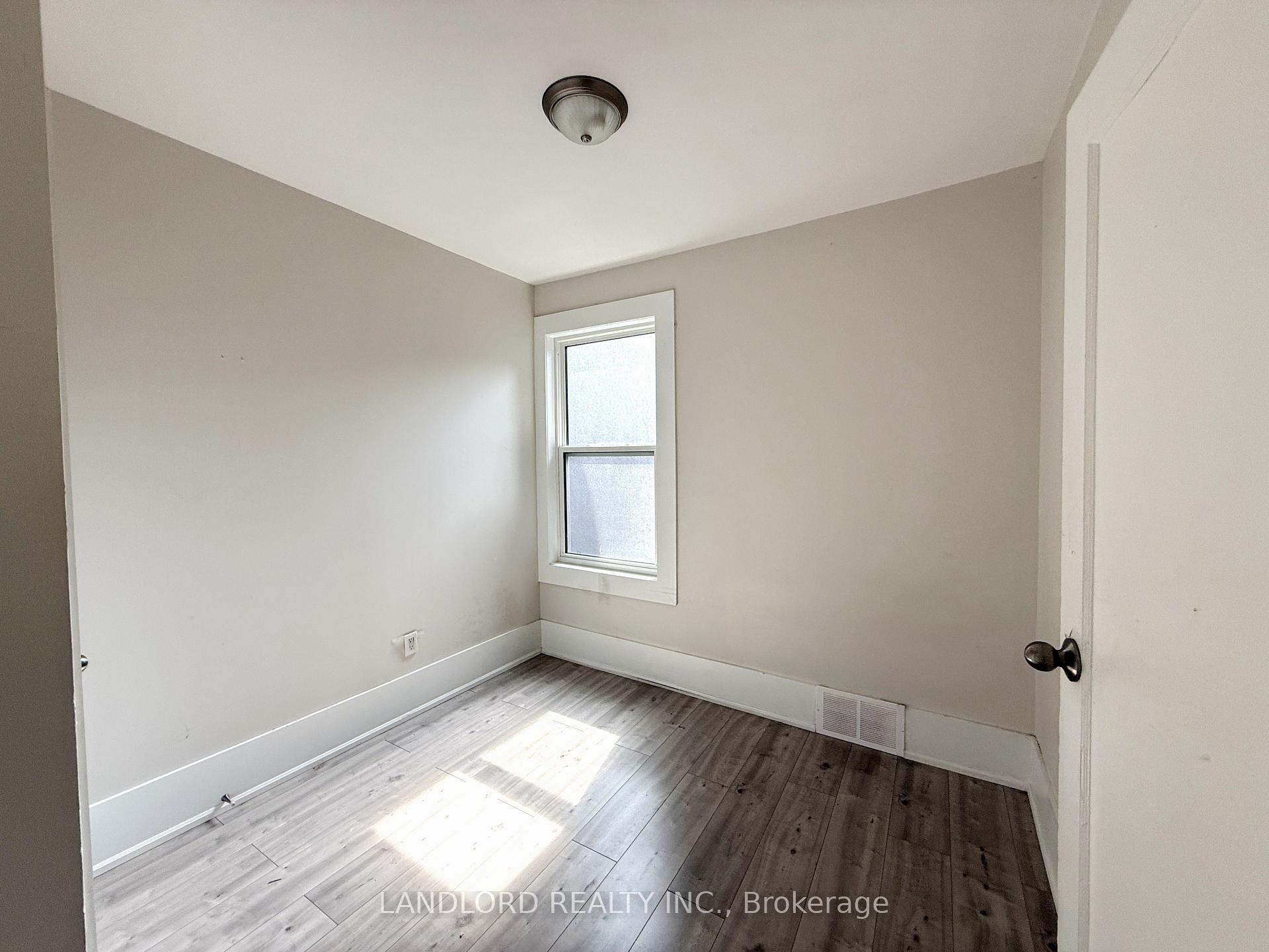 Photo 6 of Unit 1, 1 Foxley Street, Toronto, Trinity-Bellwoods — HOMEH