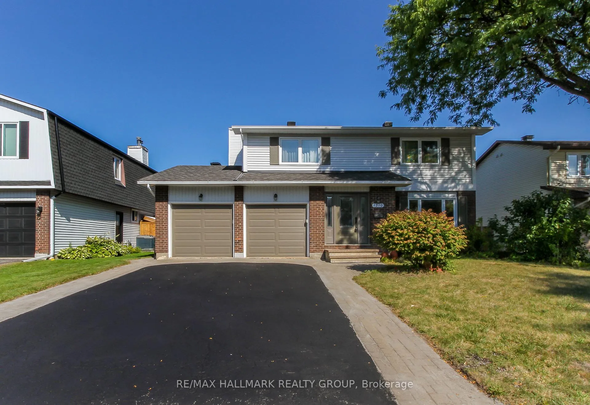 Photo 1 of 1210 Bordeau Grove, Ottawa, Convent Glen — HOMEH