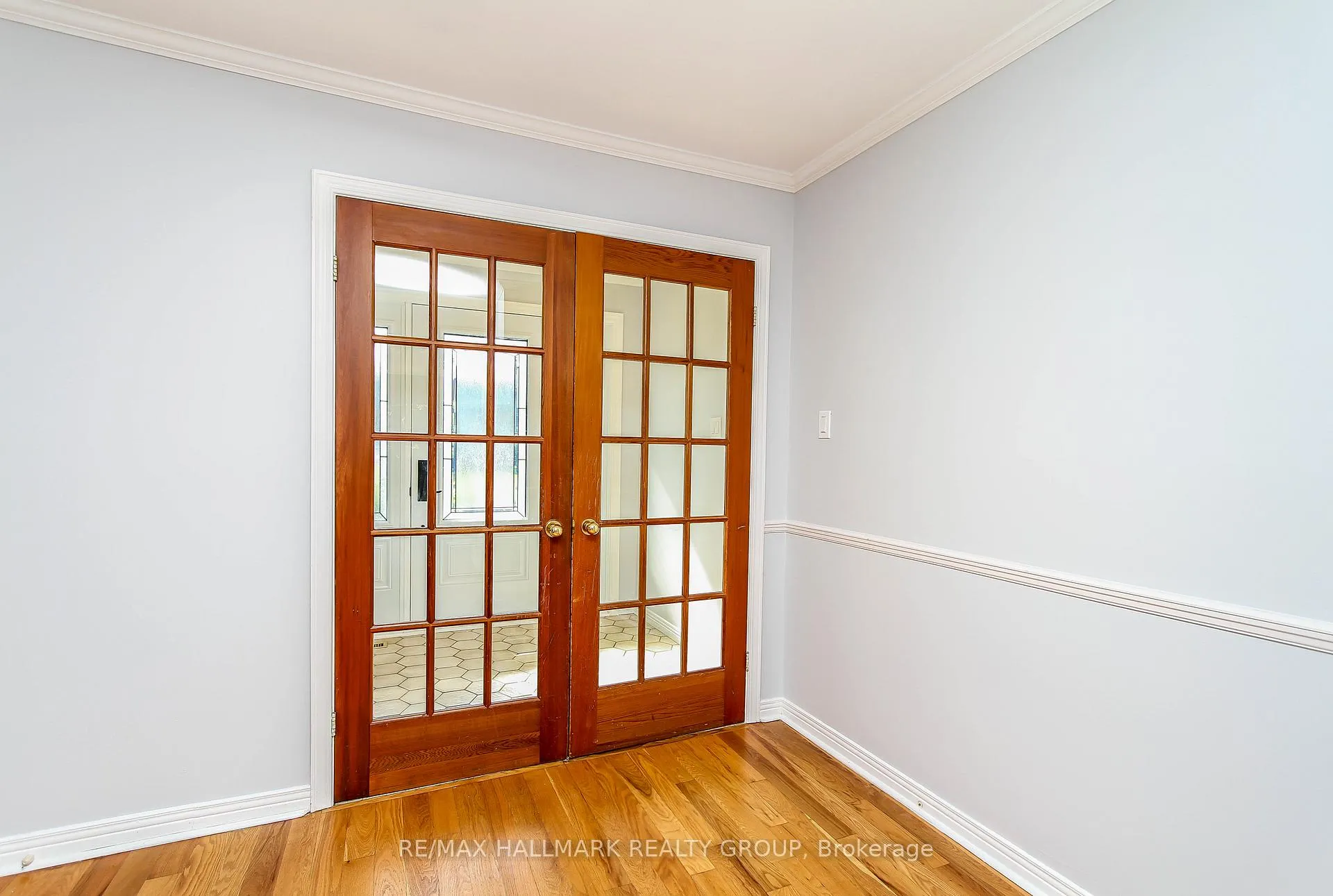 Photo 5 of 1210 Bordeau Grove, Ottawa, Convent Glen — HOMEH