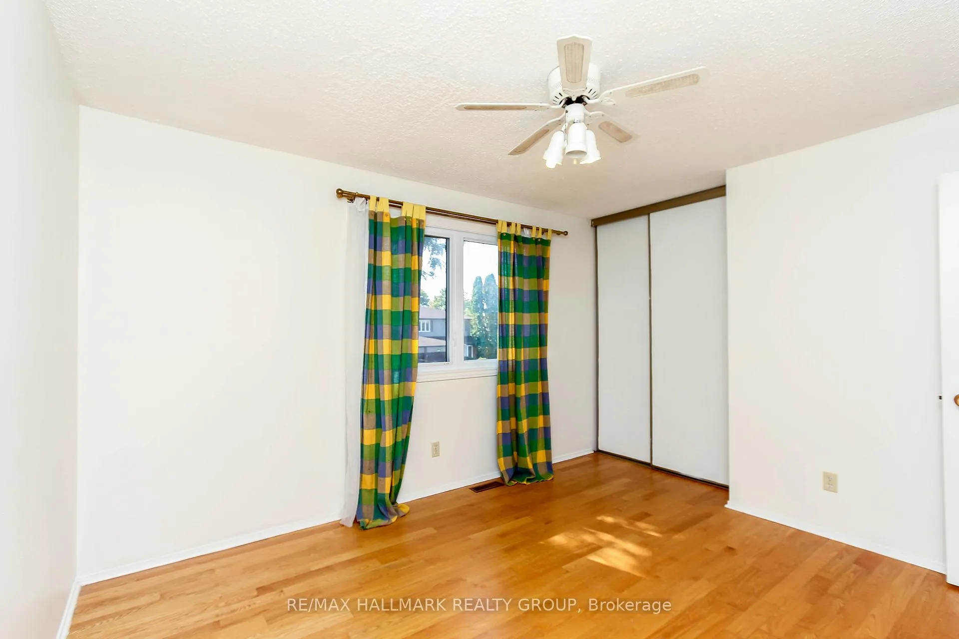 Photo 30 of 1210 Bordeau Grove, Ottawa, Convent Glen — HOMEH