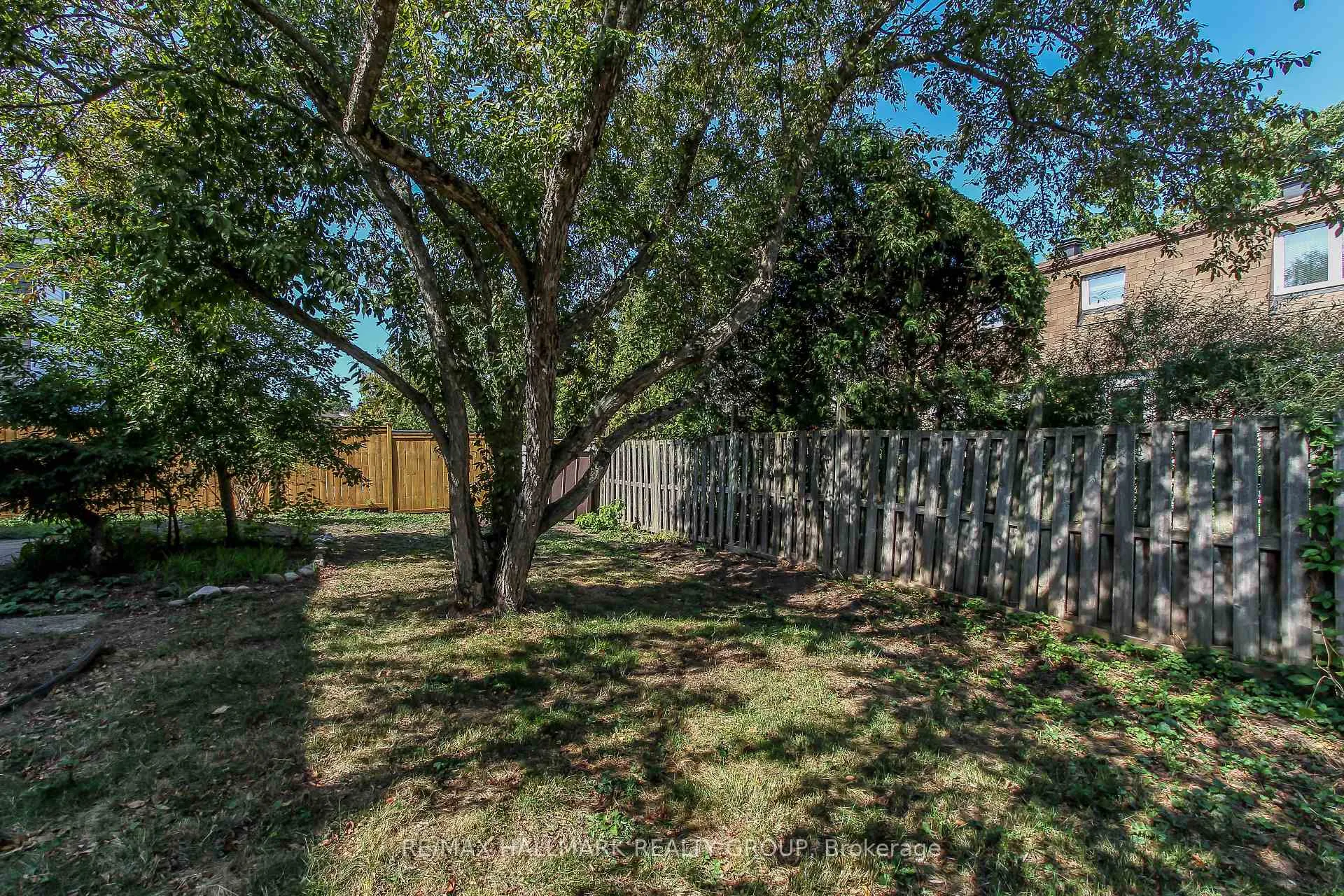 Photo 38 of 1210 Bordeau Grove, Ottawa, Convent Glen — HOMEH