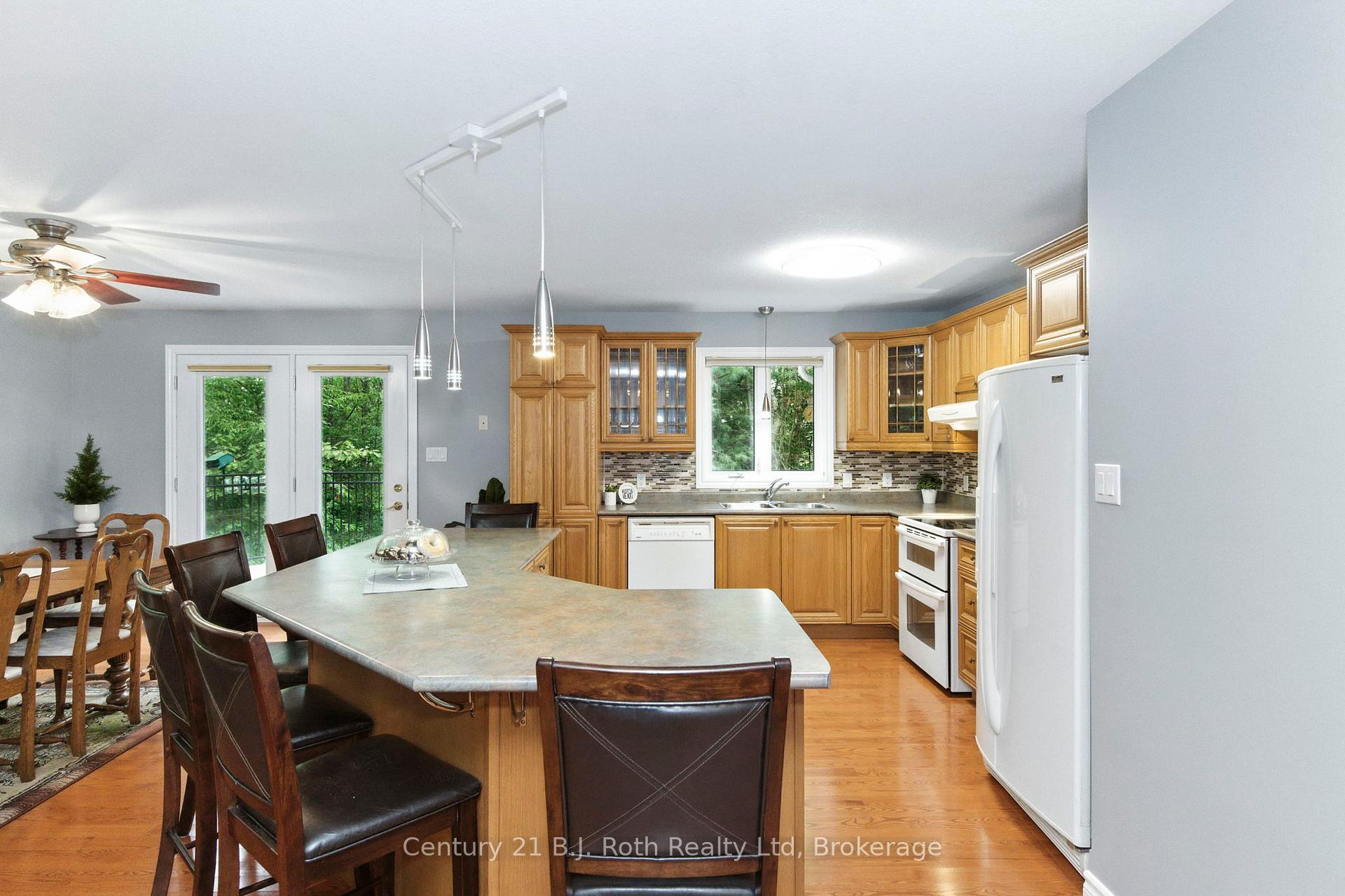 Photo 9 of 1749 Golf Link Road, Tiny, Rural Tiny — HOMEH