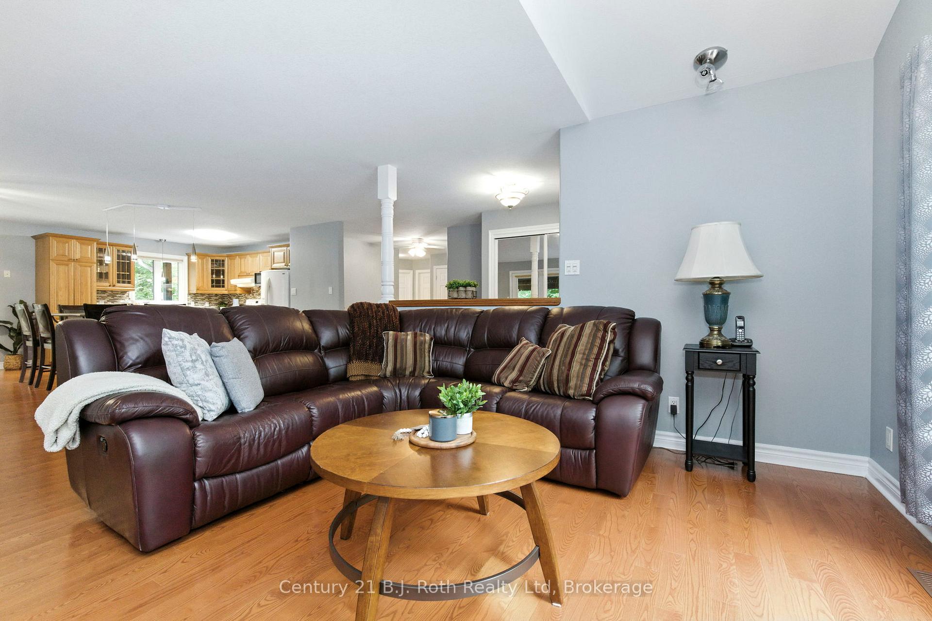 Photo 18 of 1749 Golf Link Road, Tiny, Rural Tiny — HOMEH