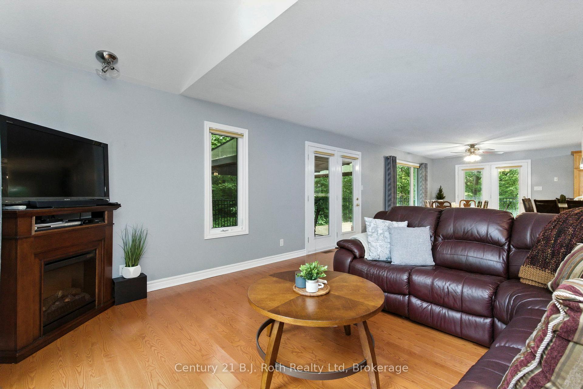 Photo 19 of 1749 Golf Link Road, Tiny, Rural Tiny — HOMEH