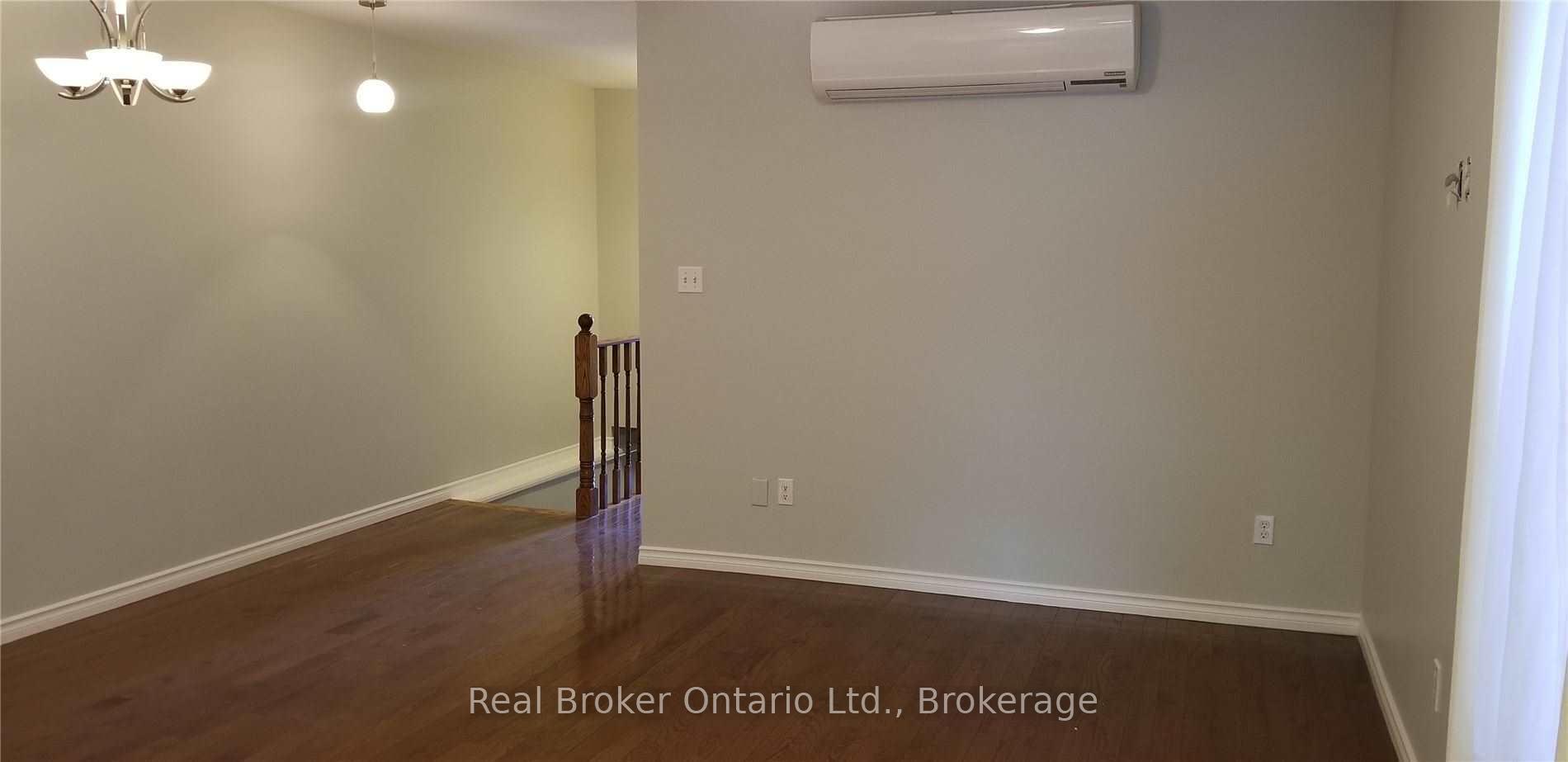 Photo 5 of 1997 Danforth Avenue, Toronto, Woodbine Corridor — HOMEH