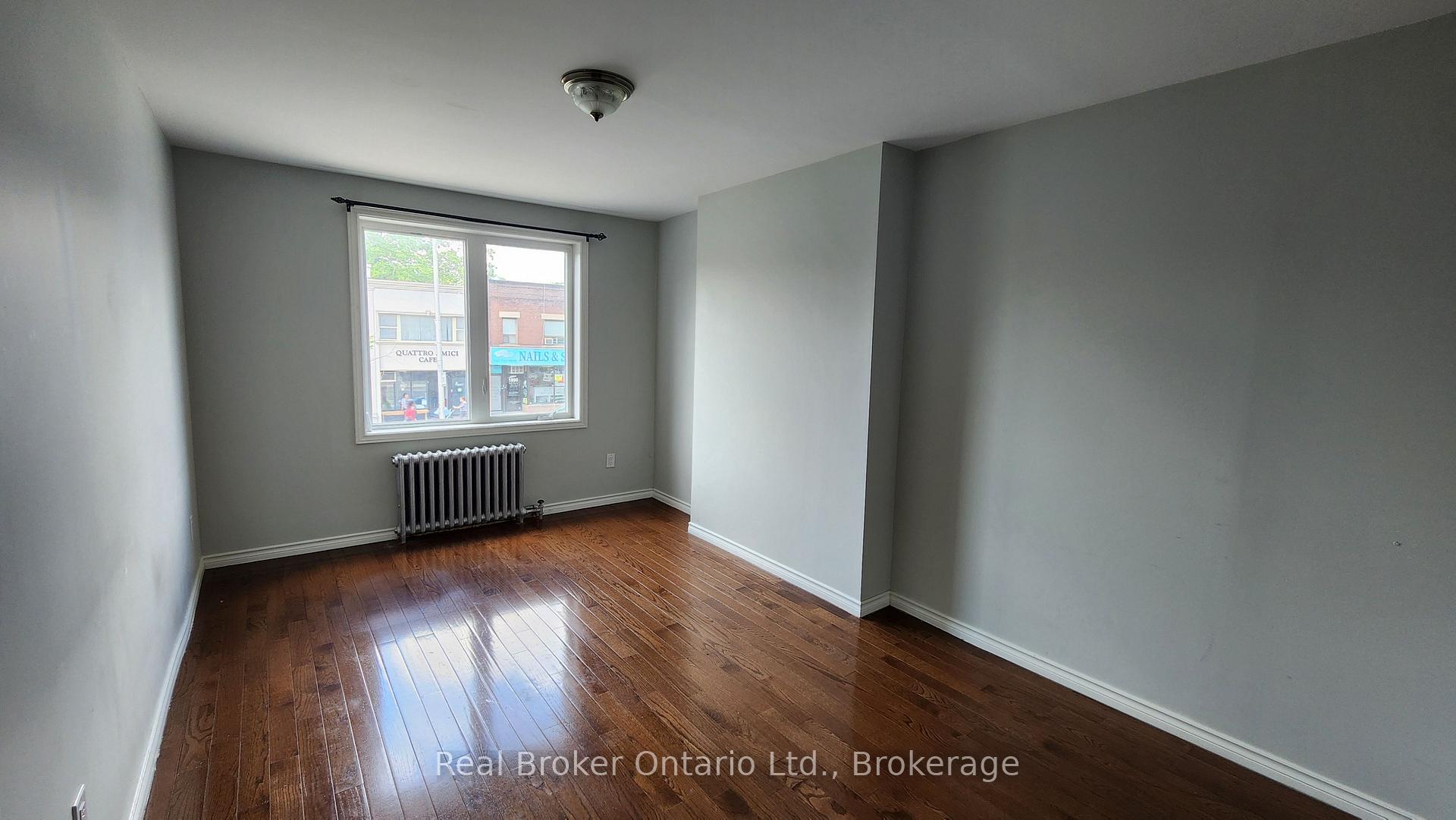 Photo 6 of 1997 Danforth Avenue, Toronto, Woodbine Corridor — HOMEH