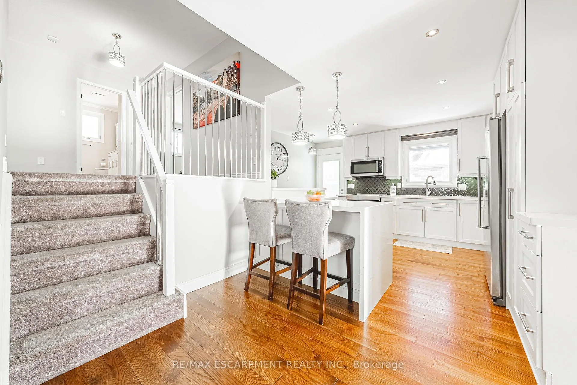 Photo 8 of 106 Highbury Drive, Hamilton, Stoney Creek Mountain — HOMEH