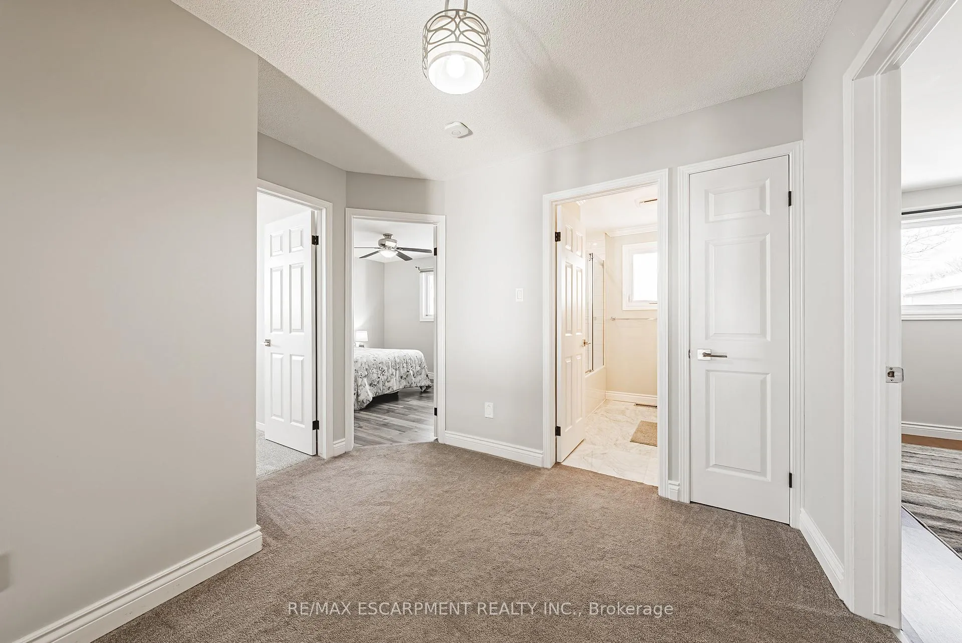 Photo 18 of 106 Highbury Drive, Hamilton, Stoney Creek Mountain — HOMEH