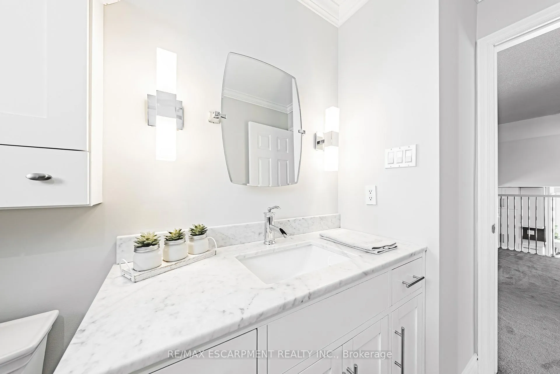 Photo 22 of 106 Highbury Drive, Hamilton, Stoney Creek Mountain — HOMEH
