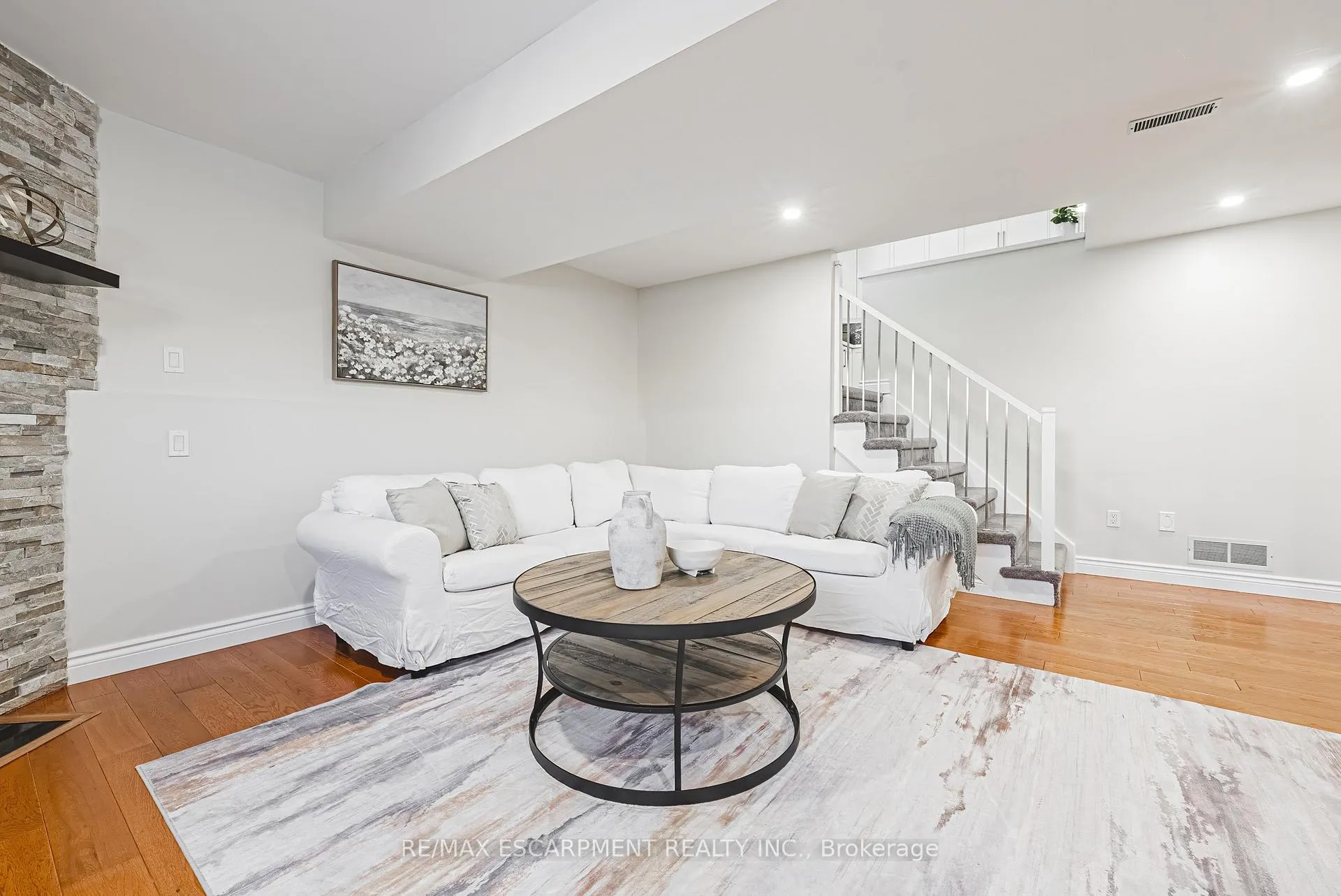 Photo 29 of 106 Highbury Drive, Hamilton, Stoney Creek Mountain — HOMEH