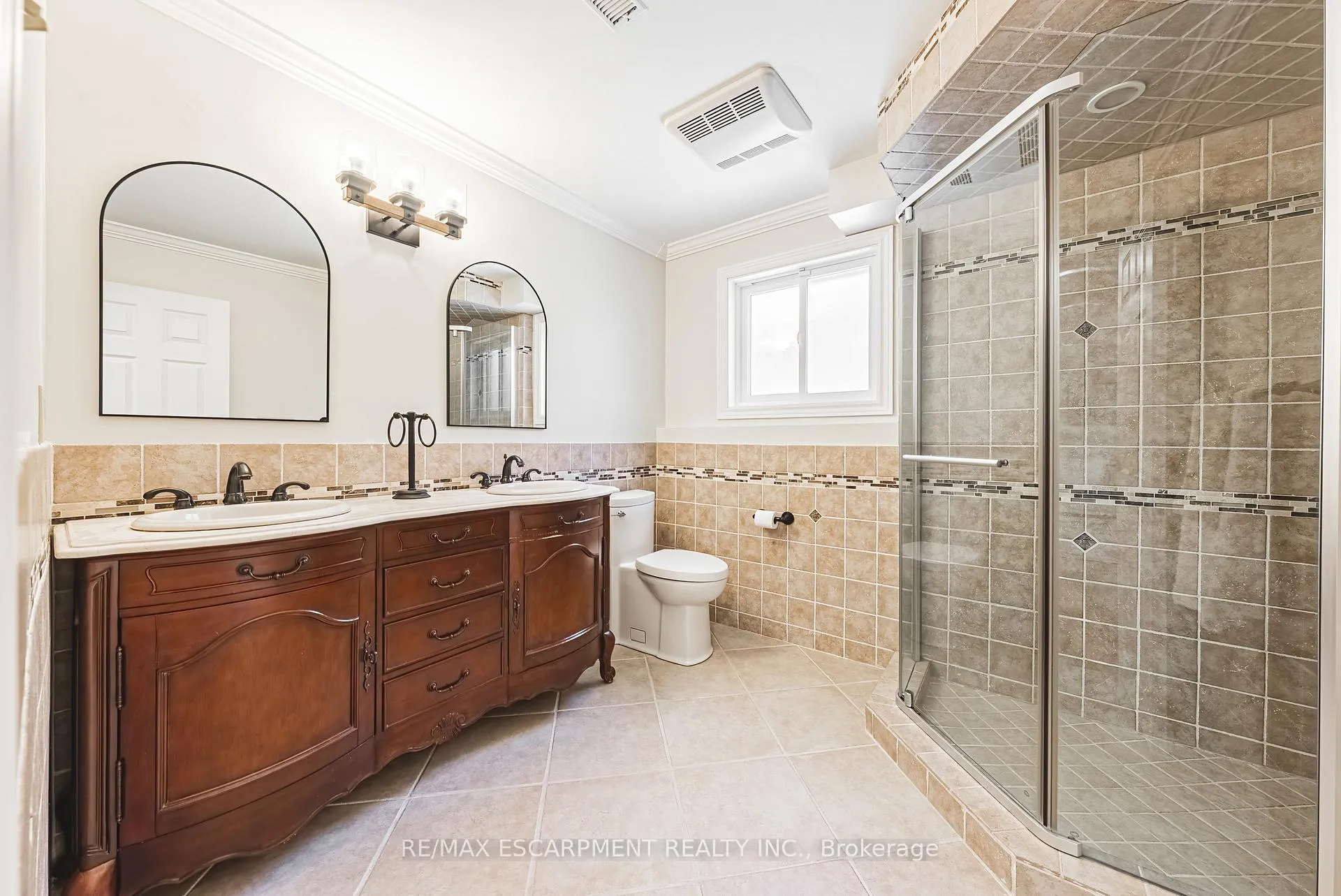 Photo 32 of 106 Highbury Drive, Hamilton, Stoney Creek Mountain — HOMEH