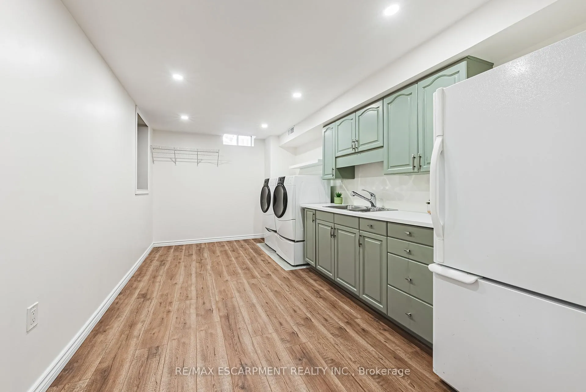 Photo 36 of 106 Highbury Drive, Hamilton, Stoney Creek Mountain — HOMEH