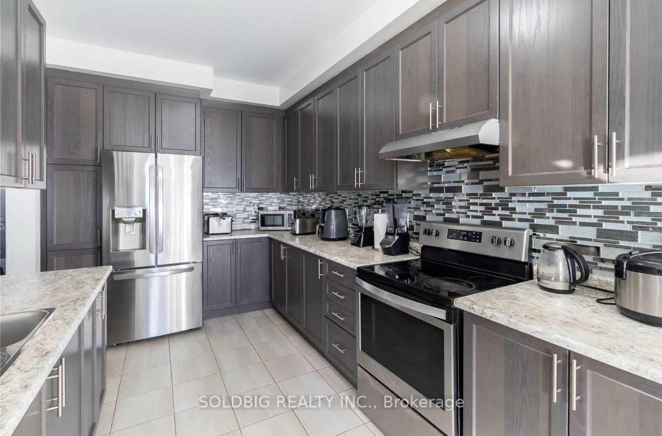 Photo 3 of 57 Sparkle Drive, Thorold, Rolling Meadows — HOMEH