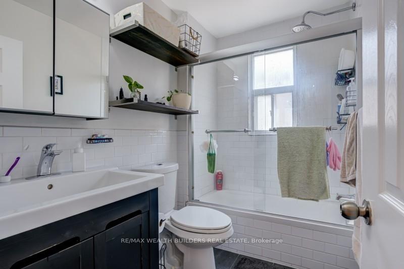 Photo 19 of 425 Jones Avenue, Toronto, Blake-Jones — HOMEH