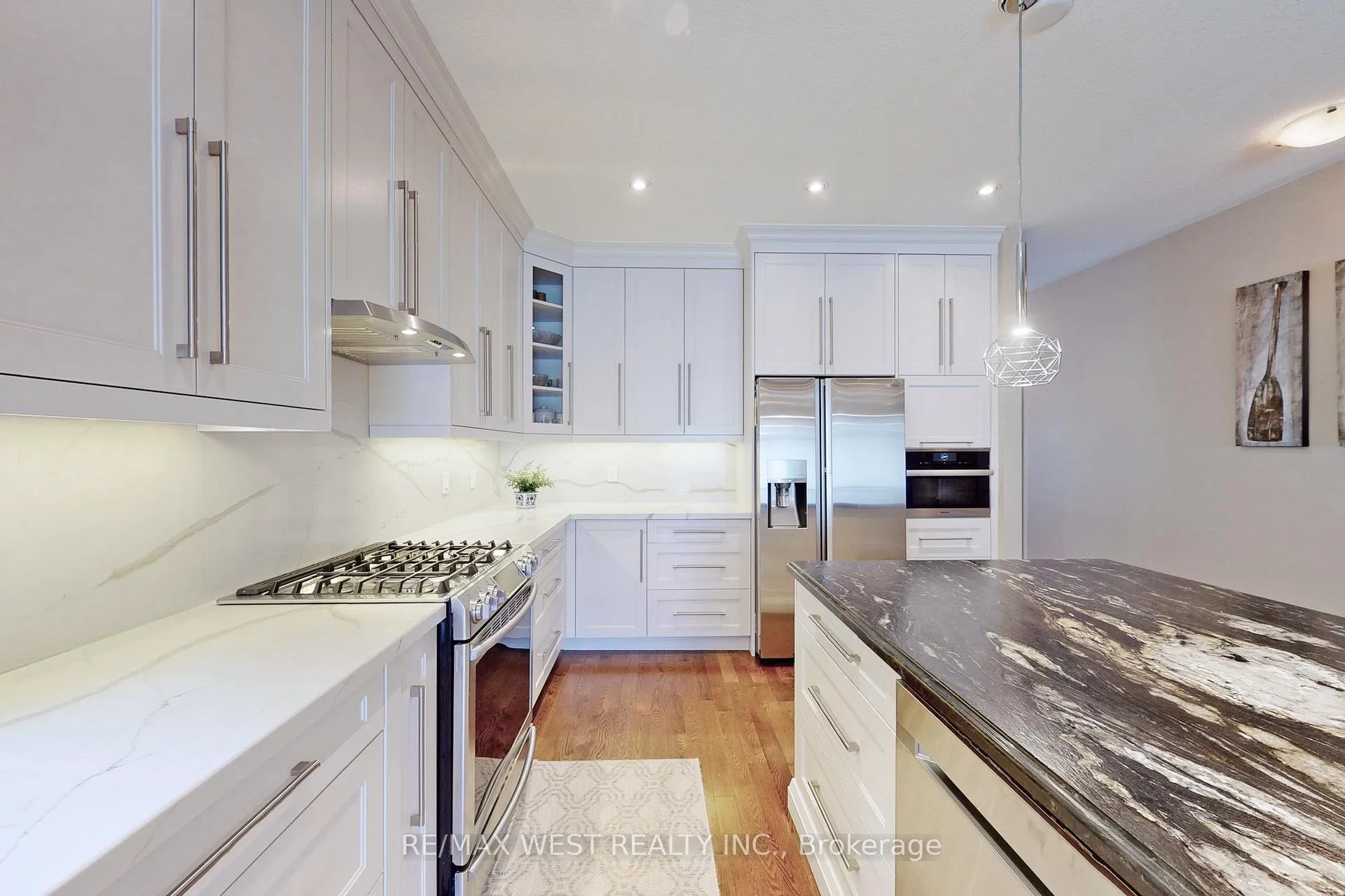 Photo 16 of 9 Aberfoyle Mill Crescent, Puslinch, Aberfoyle — HOMEH