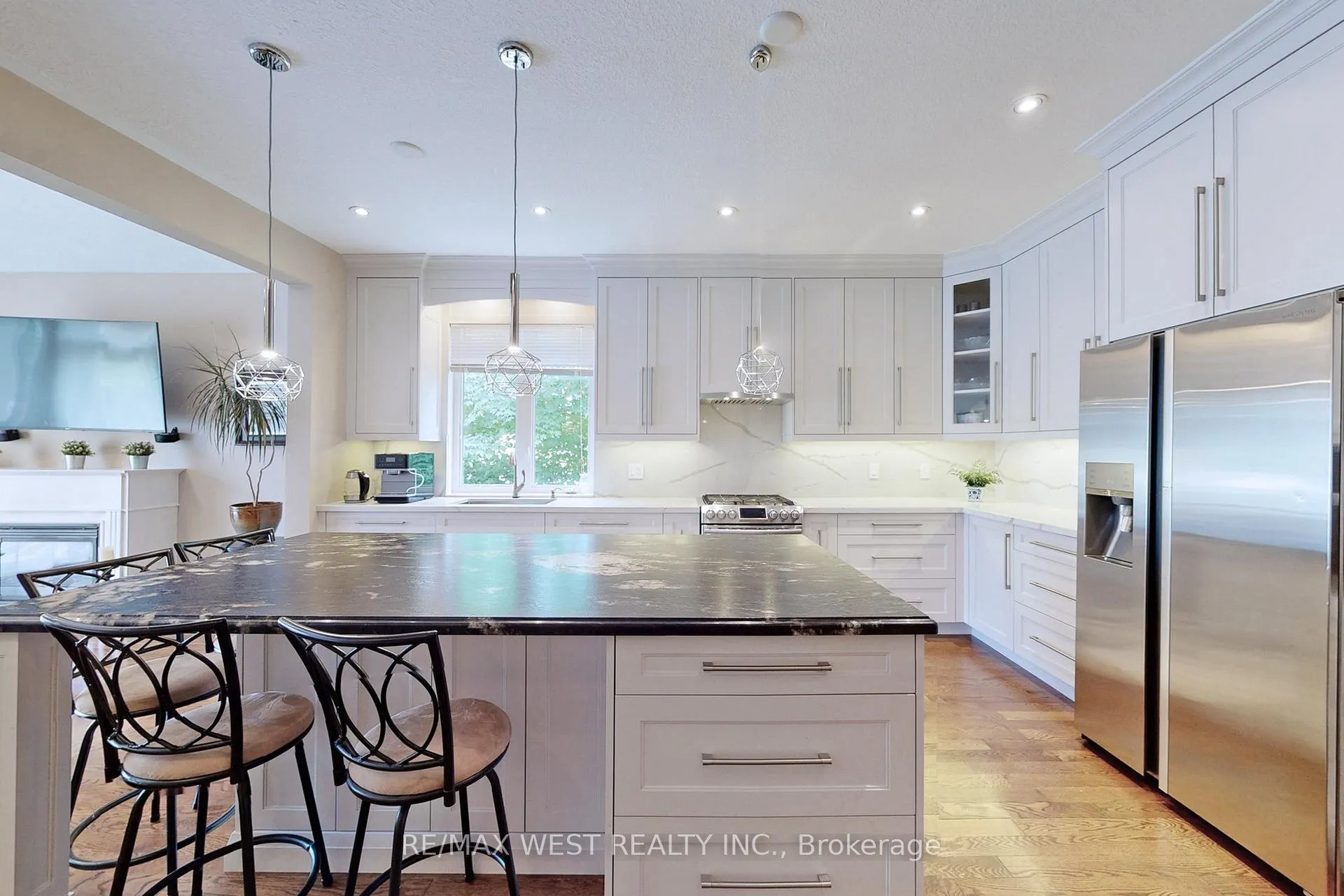 Photo 17 of 9 Aberfoyle Mill Crescent, Puslinch, Aberfoyle — HOMEH