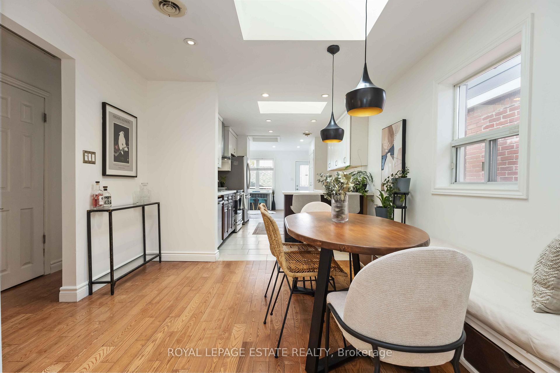 Photo 10 of 185 Oak Park Avenue, Toronto, Woodbine-Lumsden — HOMEH
