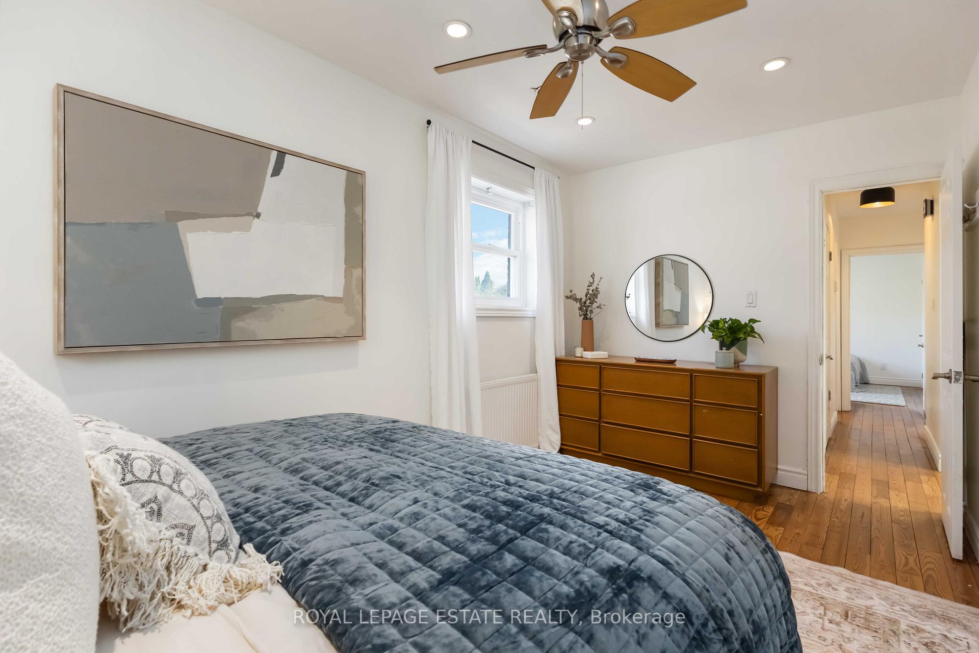 Photo 17 of 185 Oak Park Avenue, Toronto, Woodbine-Lumsden — HOMEH