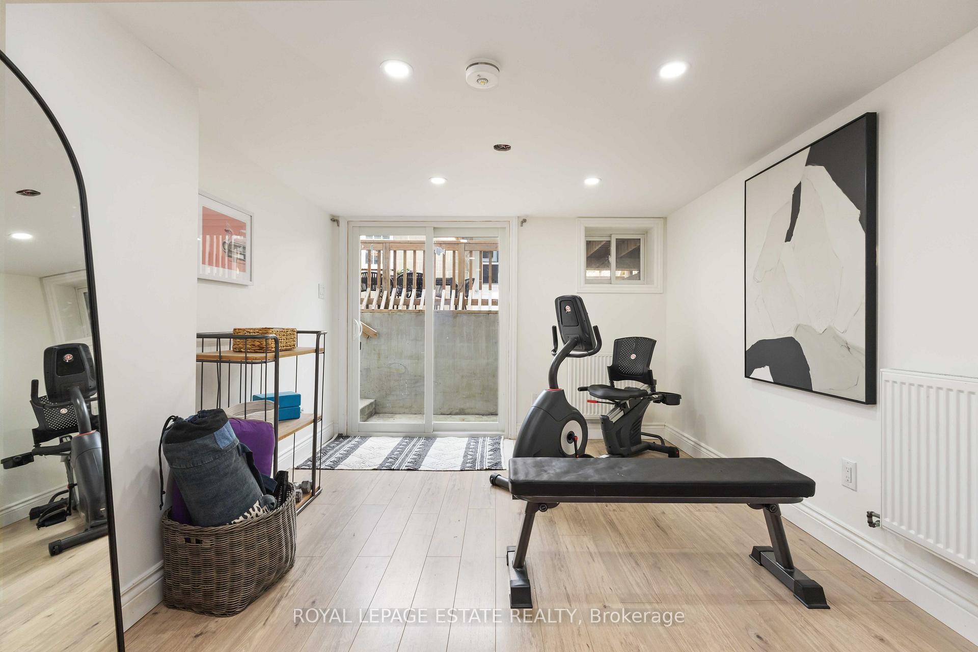 Photo 27 of 185 Oak Park Avenue, Toronto, Woodbine-Lumsden — HOMEH