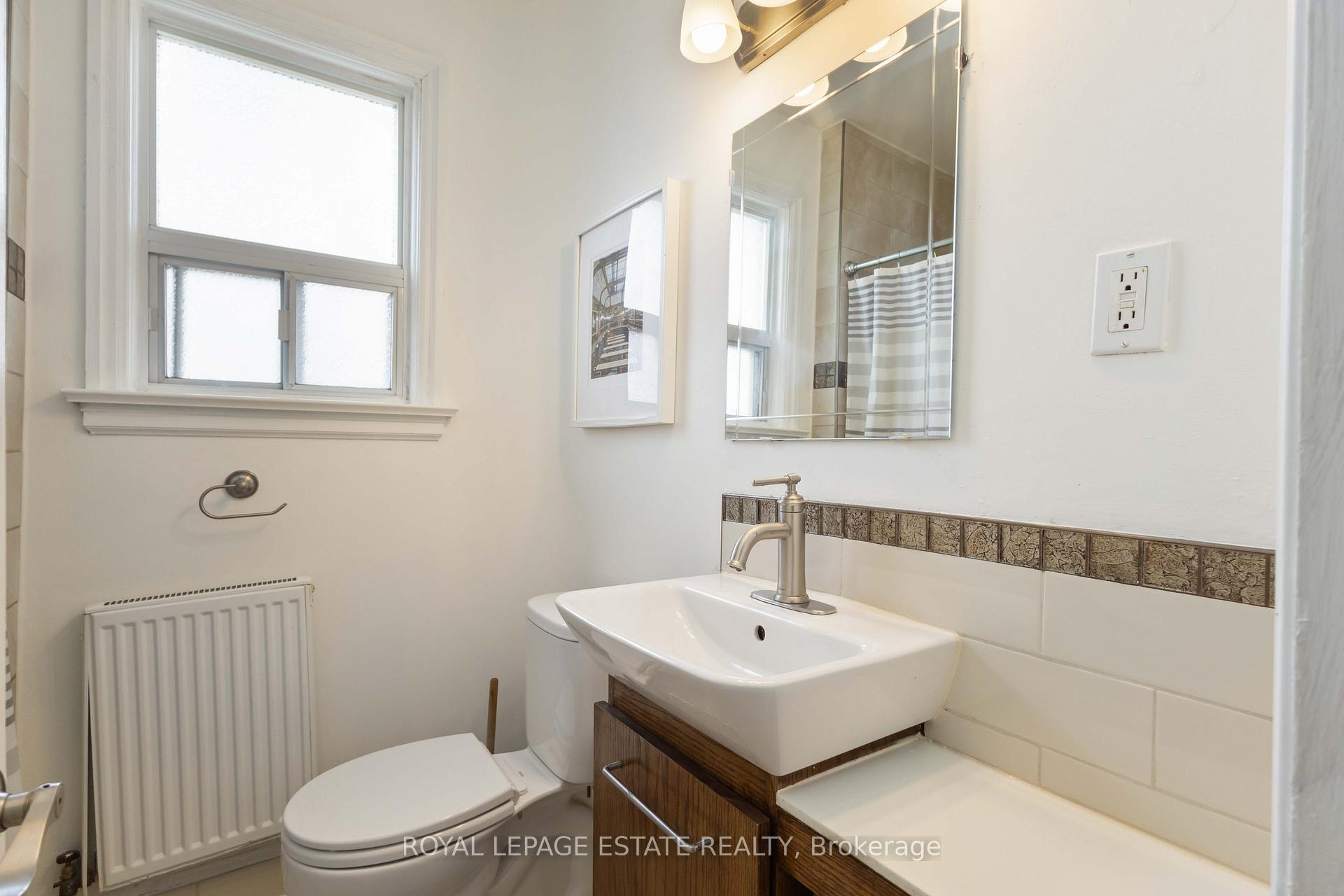 Photo 31 of 185 Oak Park Avenue, Toronto, Woodbine-Lumsden — HOMEH