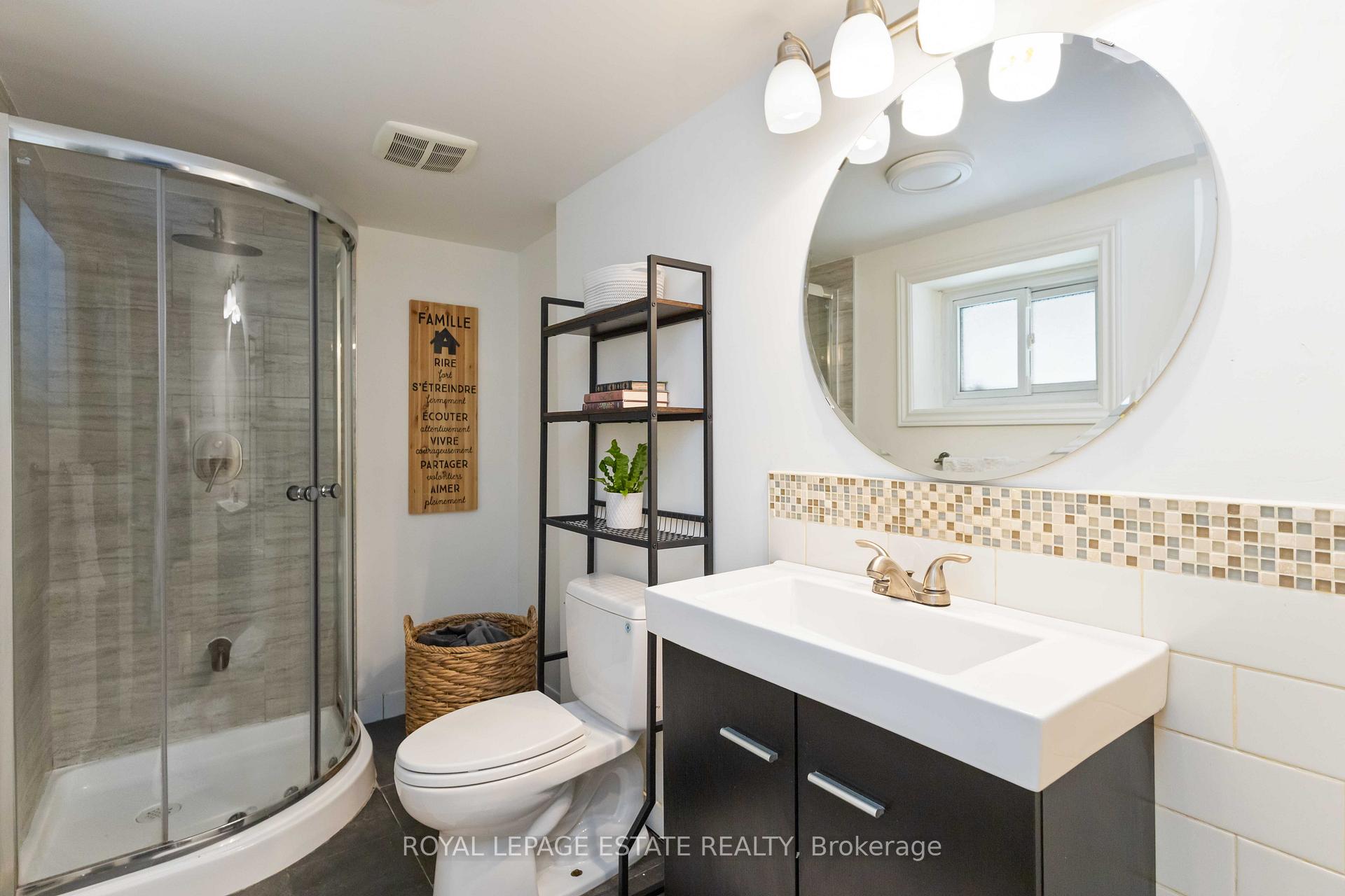 Photo 32 of 185 Oak Park Avenue, Toronto, Woodbine-Lumsden — HOMEH