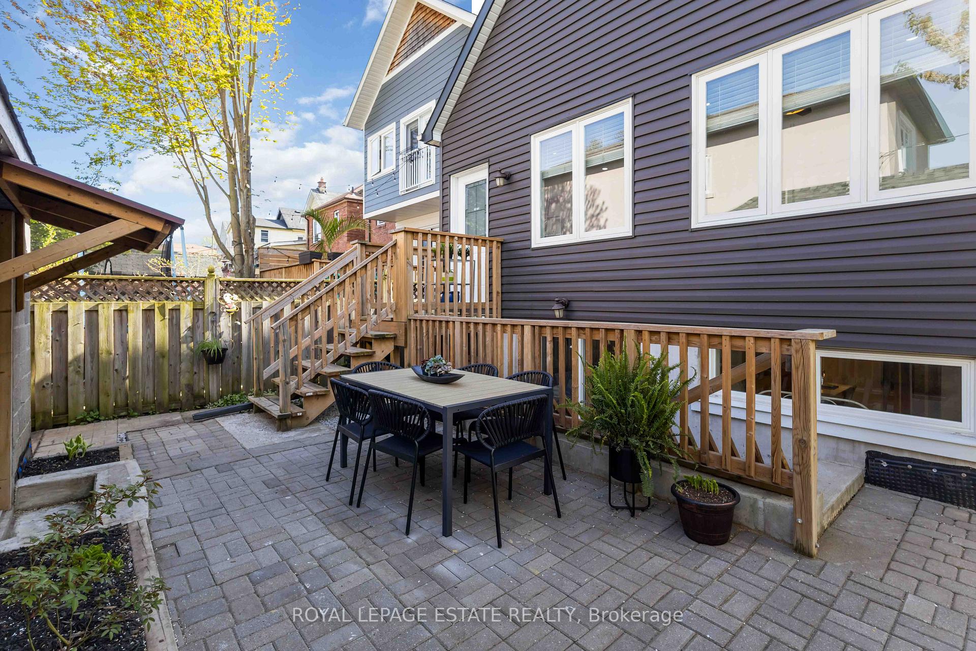 Photo 34 of 185 Oak Park Avenue, Toronto, Woodbine-Lumsden — HOMEH