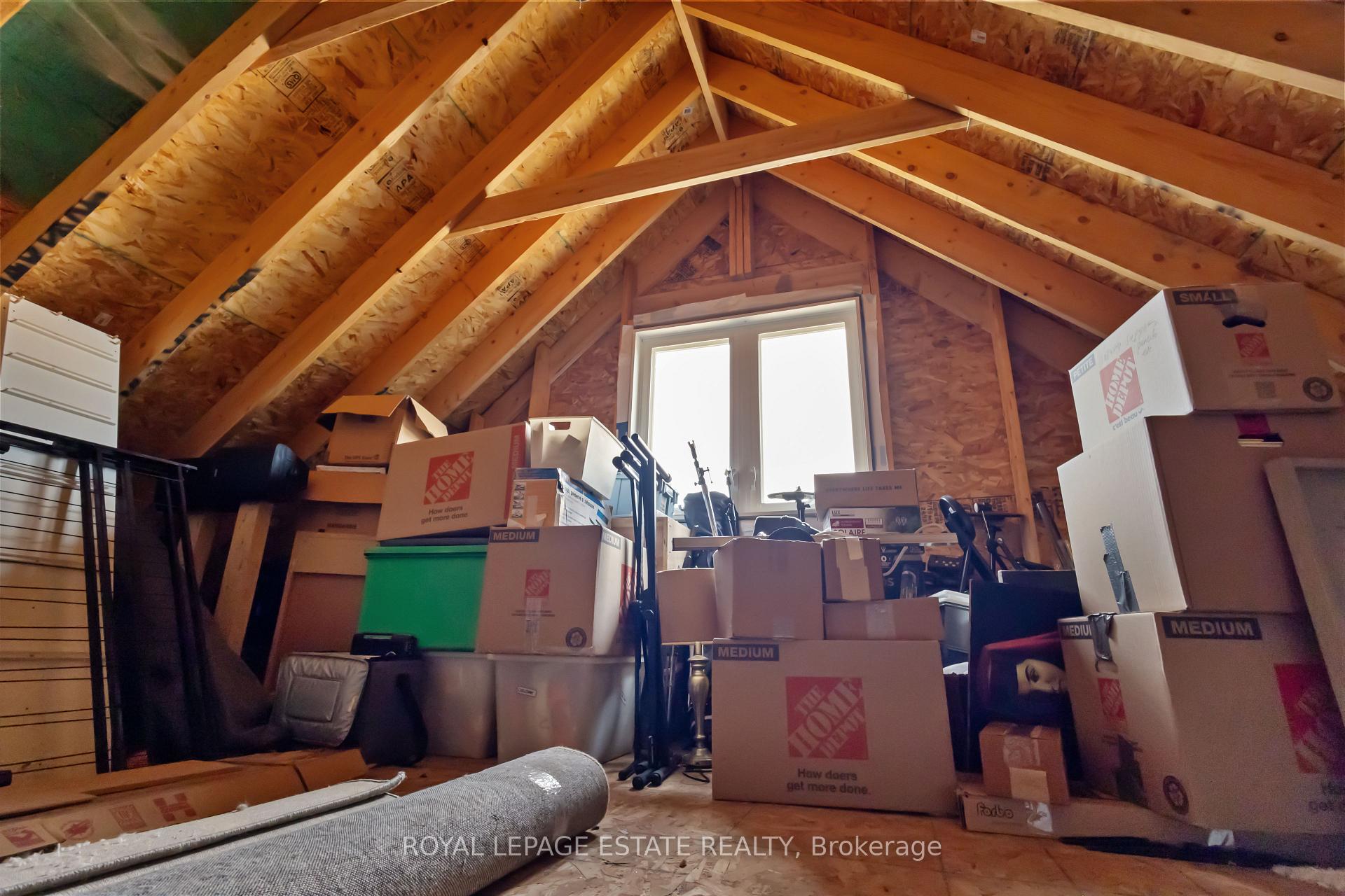 Photo 39 of 185 Oak Park Avenue, Toronto, Woodbine-Lumsden — HOMEH