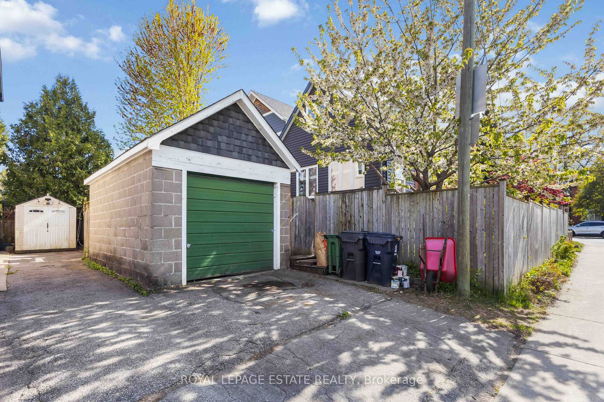 Photo 46 of 185 Oak Park Avenue, Toronto, Woodbine-Lumsden — HOMEH
