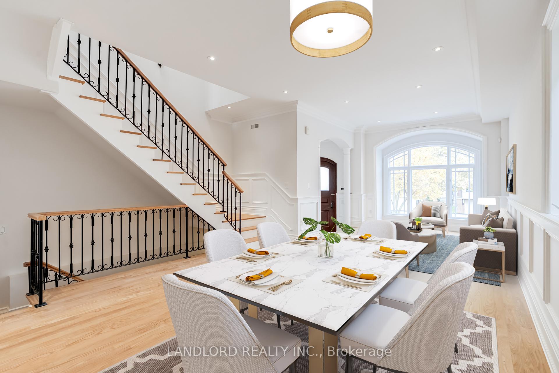 Photo 2 of 425 Cranbrooke Avenue, Toronto, Bedford Park-Nortown — HOMEH