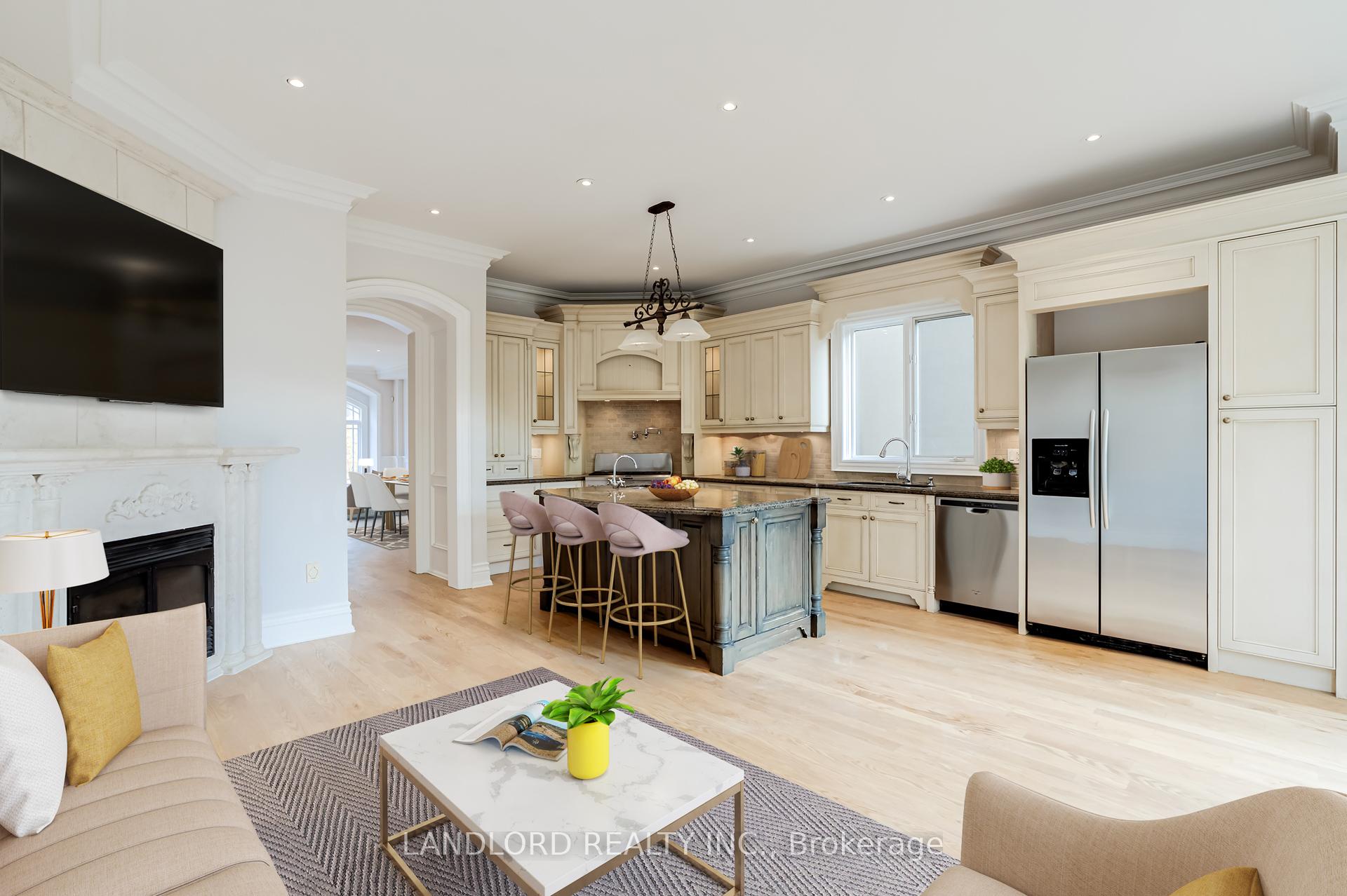 Photo 4 of 425 Cranbrooke Avenue, Toronto, Bedford Park-Nortown — HOMEH