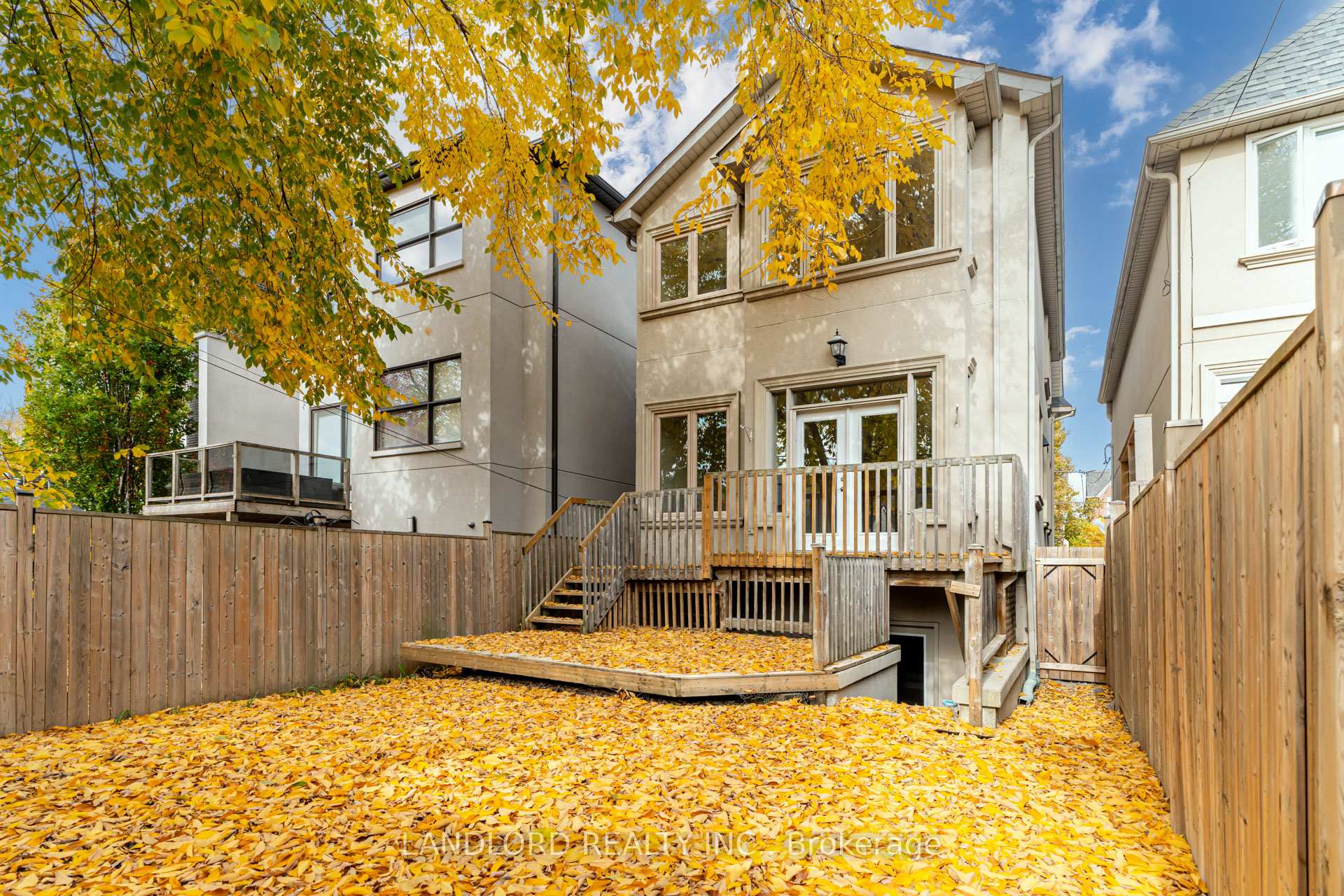 Photo 15 of 425 Cranbrooke Avenue, Toronto, Bedford Park-Nortown — HOMEH