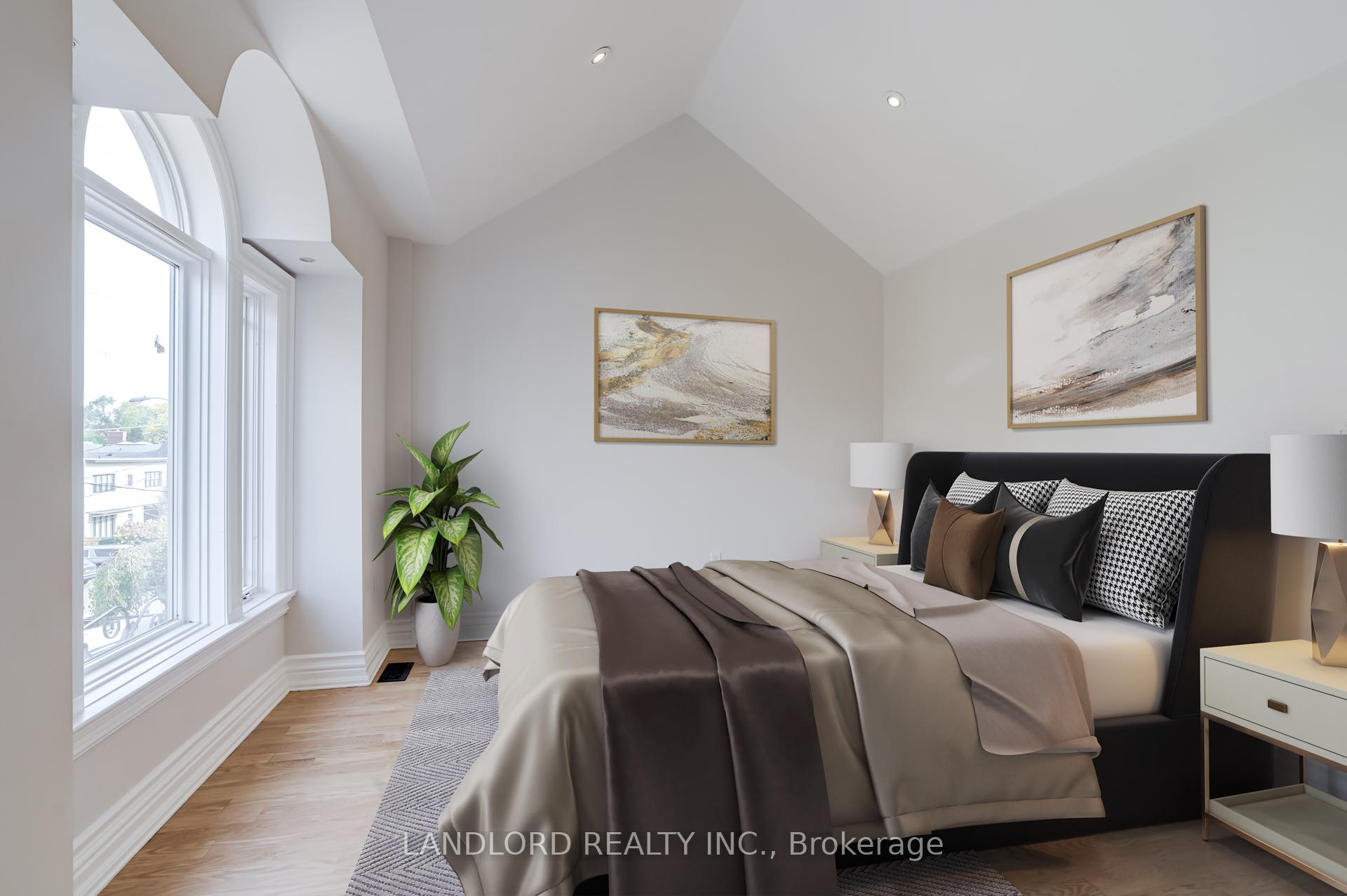 Photo 18 of 425 Cranbrooke Avenue, Toronto, Bedford Park-Nortown — HOMEH