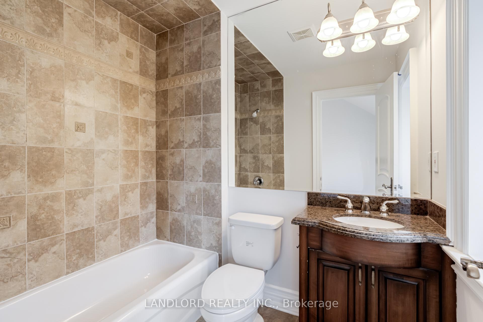 Photo 23 of 425 Cranbrooke Avenue, Toronto, Bedford Park-Nortown — HOMEH
