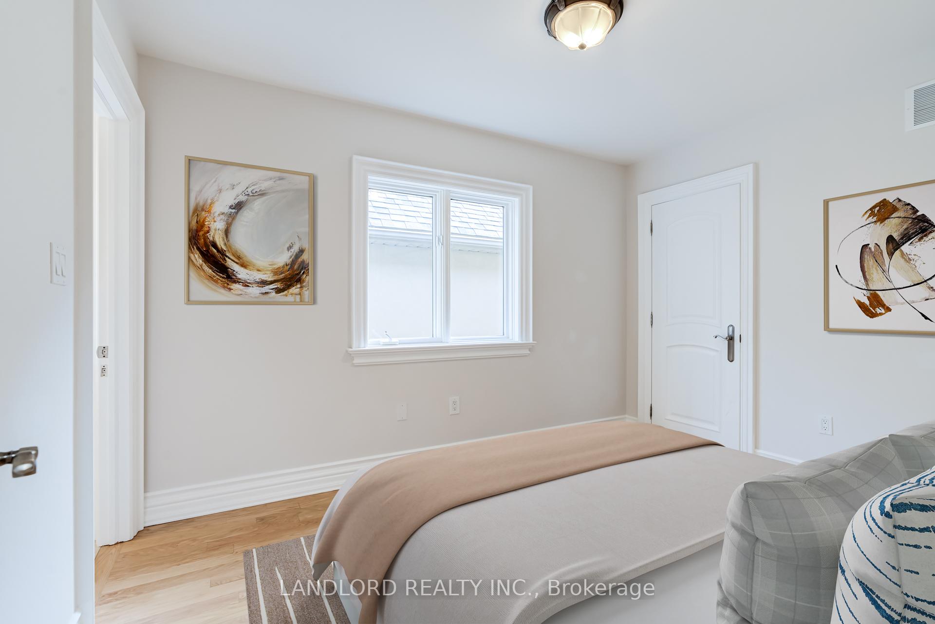 Photo 26 of 425 Cranbrooke Avenue, Toronto, Bedford Park-Nortown — HOMEH
