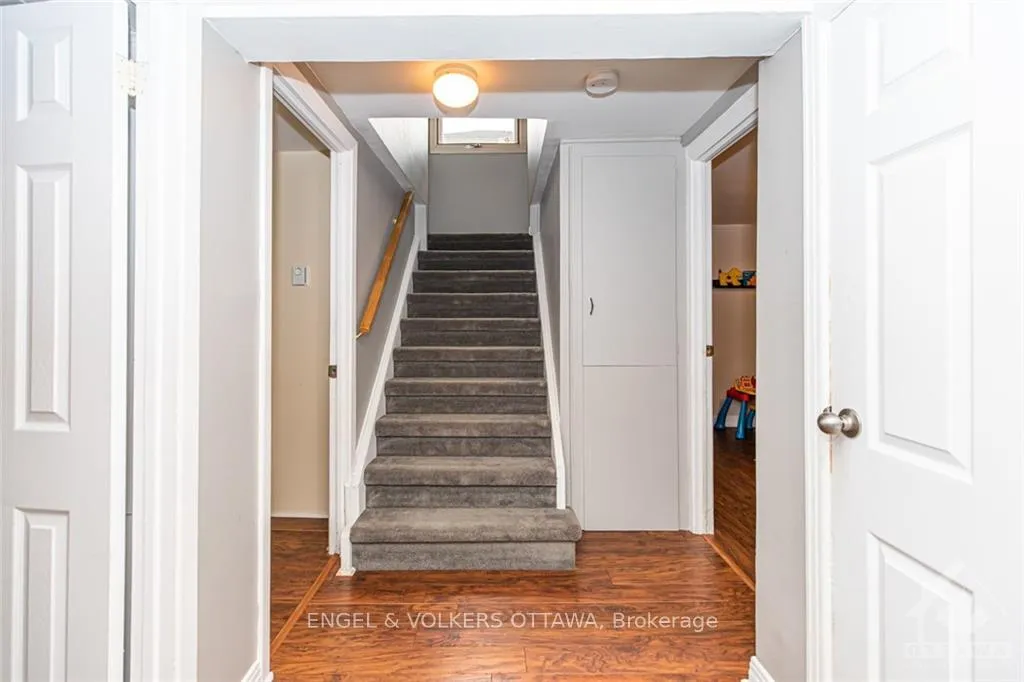 Photo 3 of Unit 2, 298 St Jacques Street, Ottawa, Vanier — HOMEH