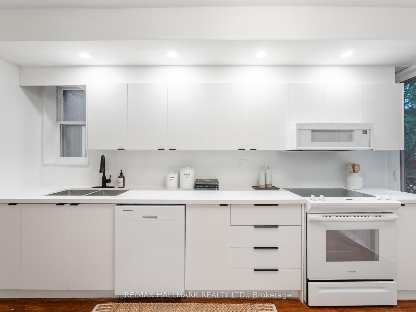 Photo 10 of 132 Browning Avenue, Toronto, Playter Estates-Danforth — HOMEH