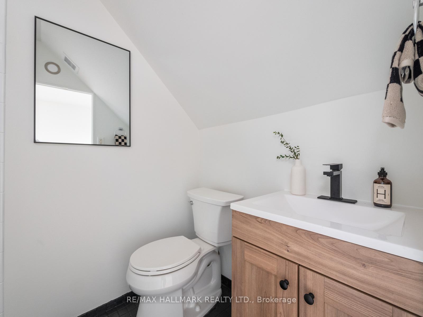 Photo 31 of 132 Browning Avenue, Toronto, Playter Estates-Danforth — HOMEH