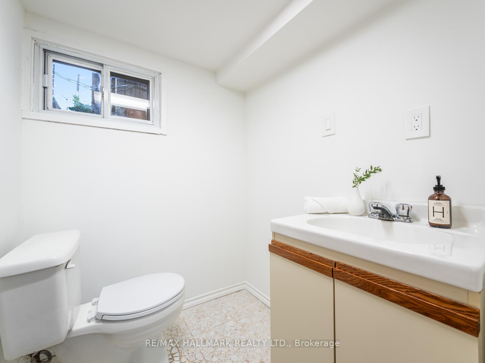 Photo 39 of 132 Browning Avenue, Toronto, Playter Estates-Danforth — HOMEH