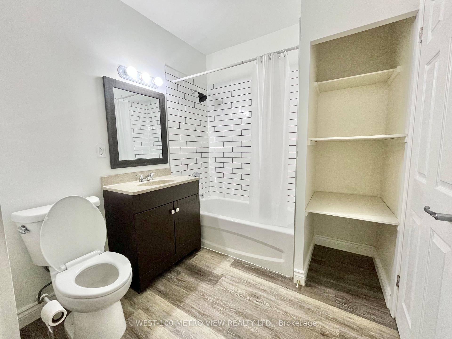 Photo 12 of Unit 3rd Fl, 1321 Dundas Street W, Toronto, Little Portugal — HOMEH