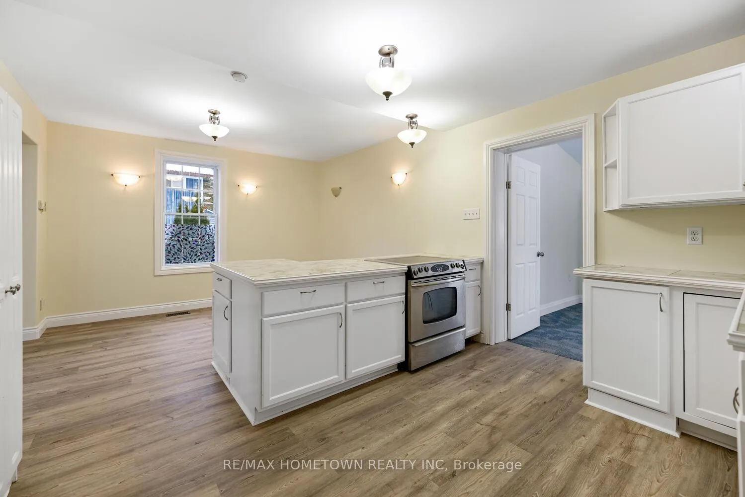 Photo 21 of 5250 Algonquin Road, Augusta, Augusta Twp — HOMEH