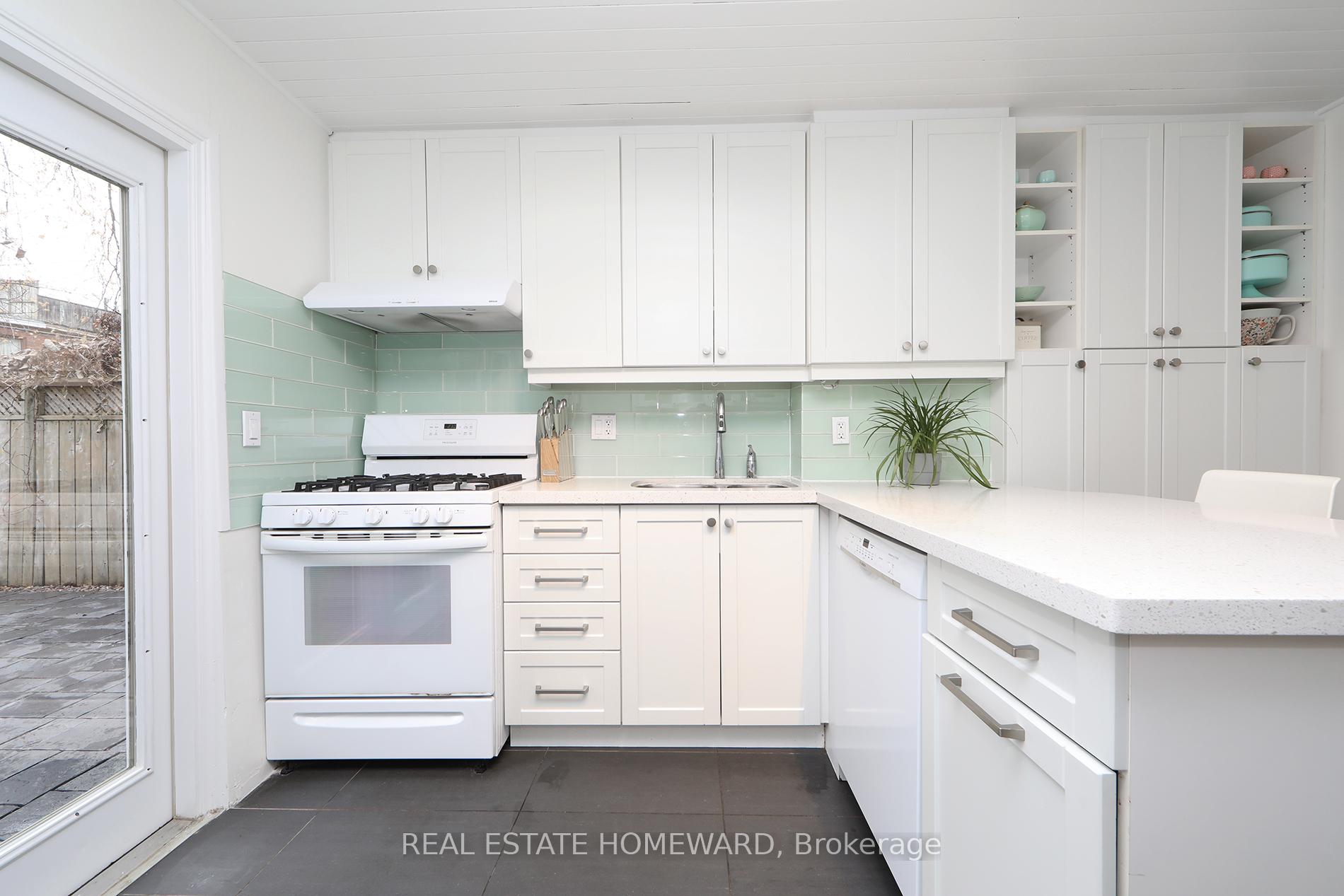 Photo 13 of 111 Hamilton Street, Toronto, South Riverdale — HOMEH