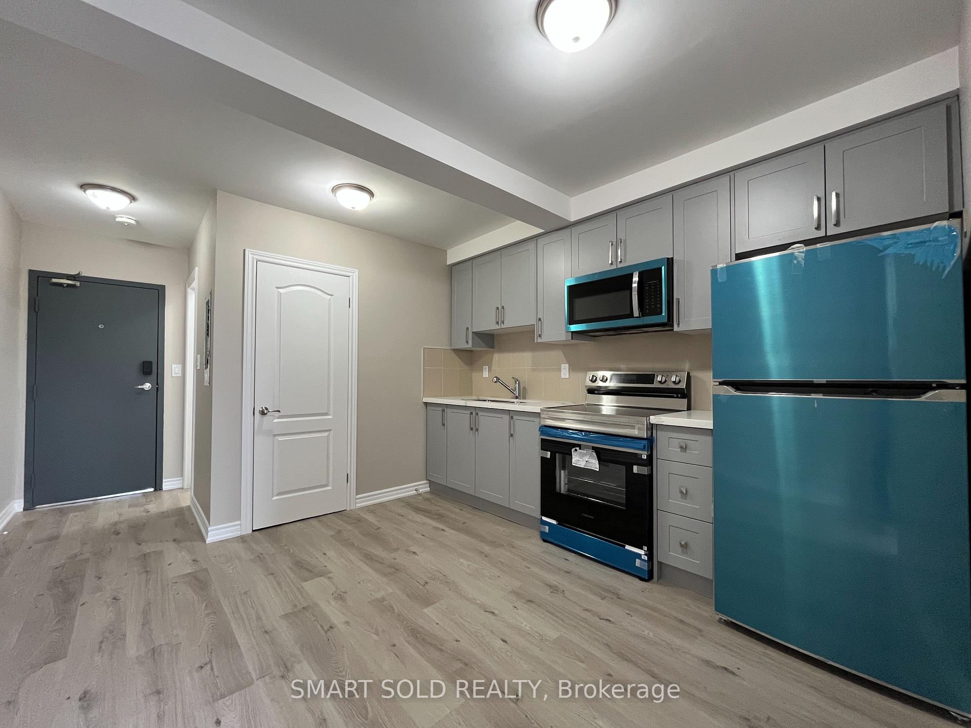 Front of Unit 105, 395A Donlands Avenue
