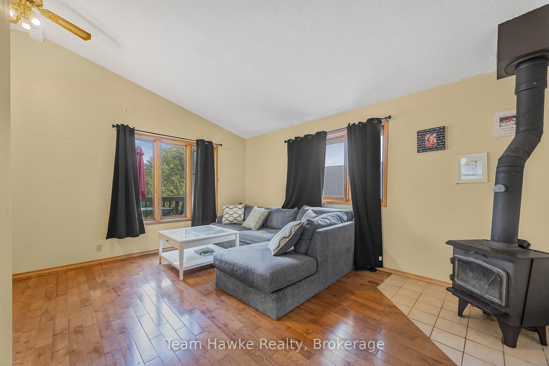 Photo 4 of 41 Grandview Road, Tay, Rural Tay — HOMEH