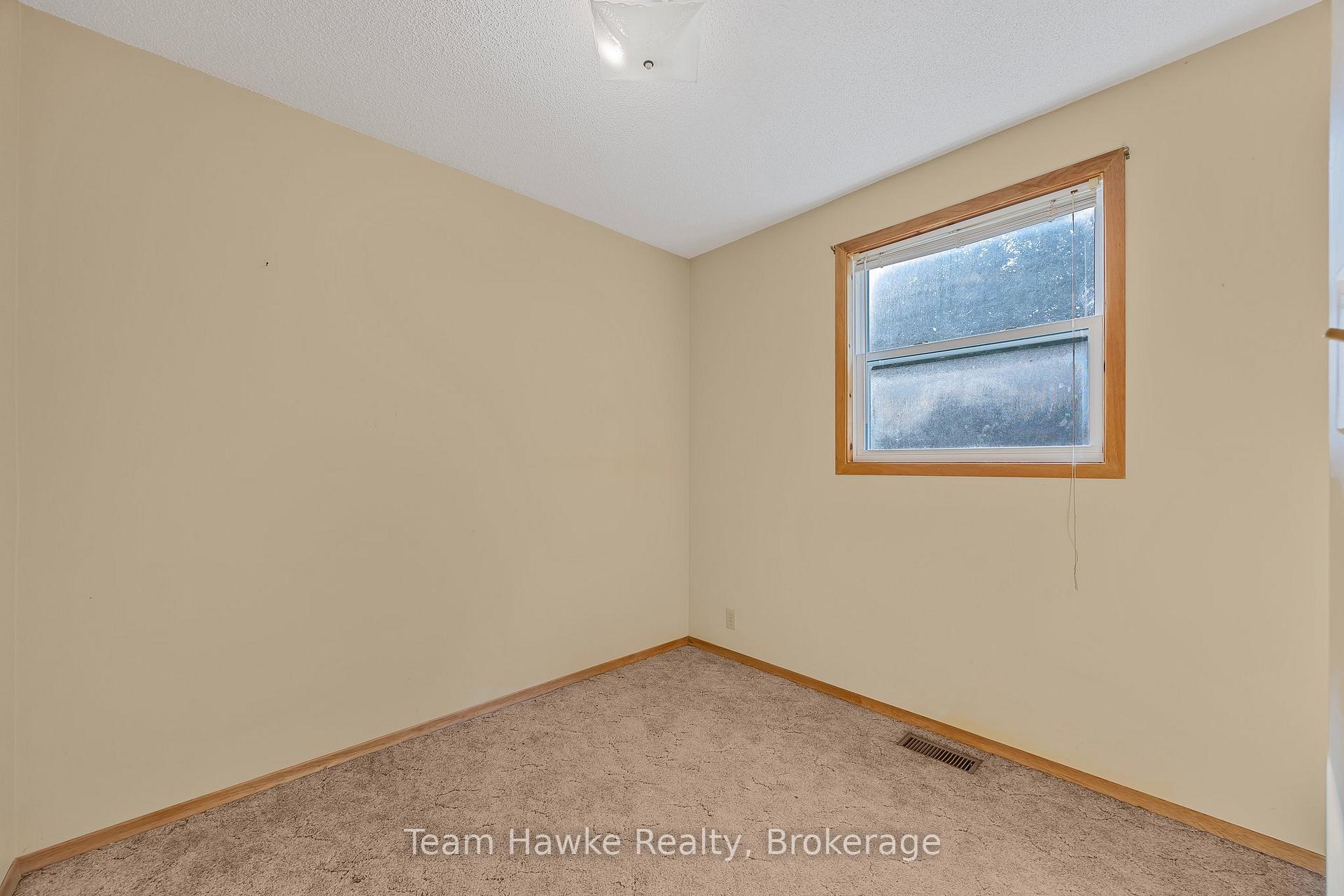 Photo 15 of 41 Grandview Road, Tay, Rural Tay — HOMEH