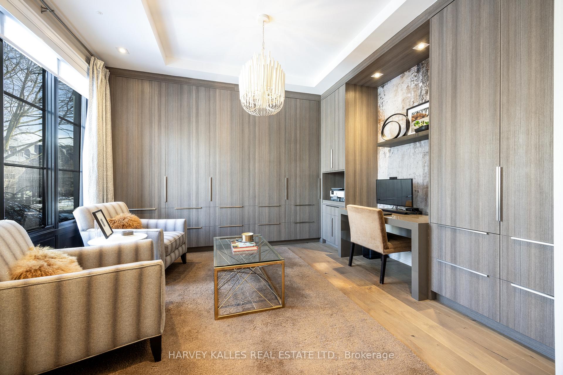 Photo 4 of 108 Mason Boulevard, Toronto, Bedford Park-Nortown — HOMEH
