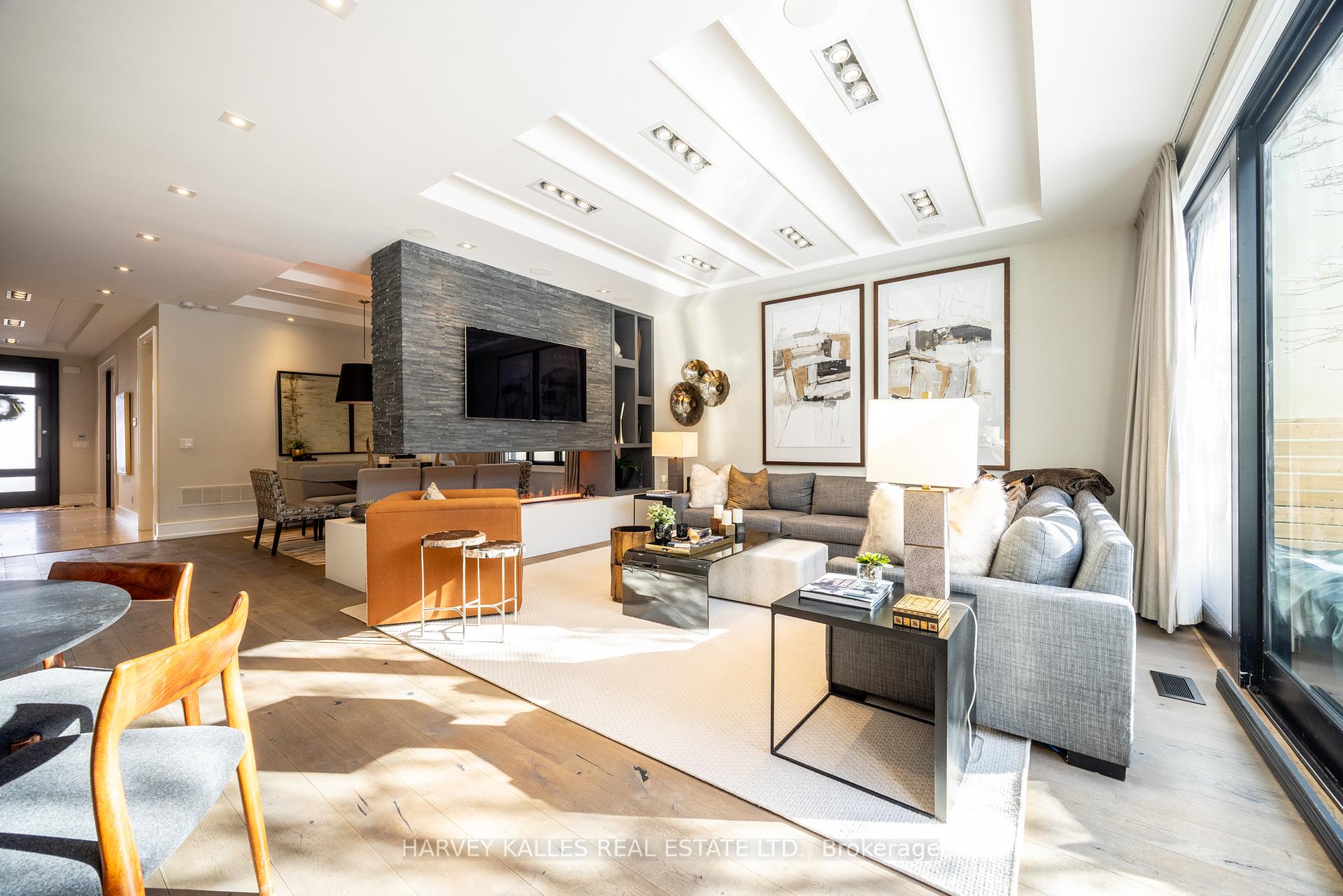 Photo 14 of 108 Mason Boulevard, Toronto, Bedford Park-Nortown — HOMEH